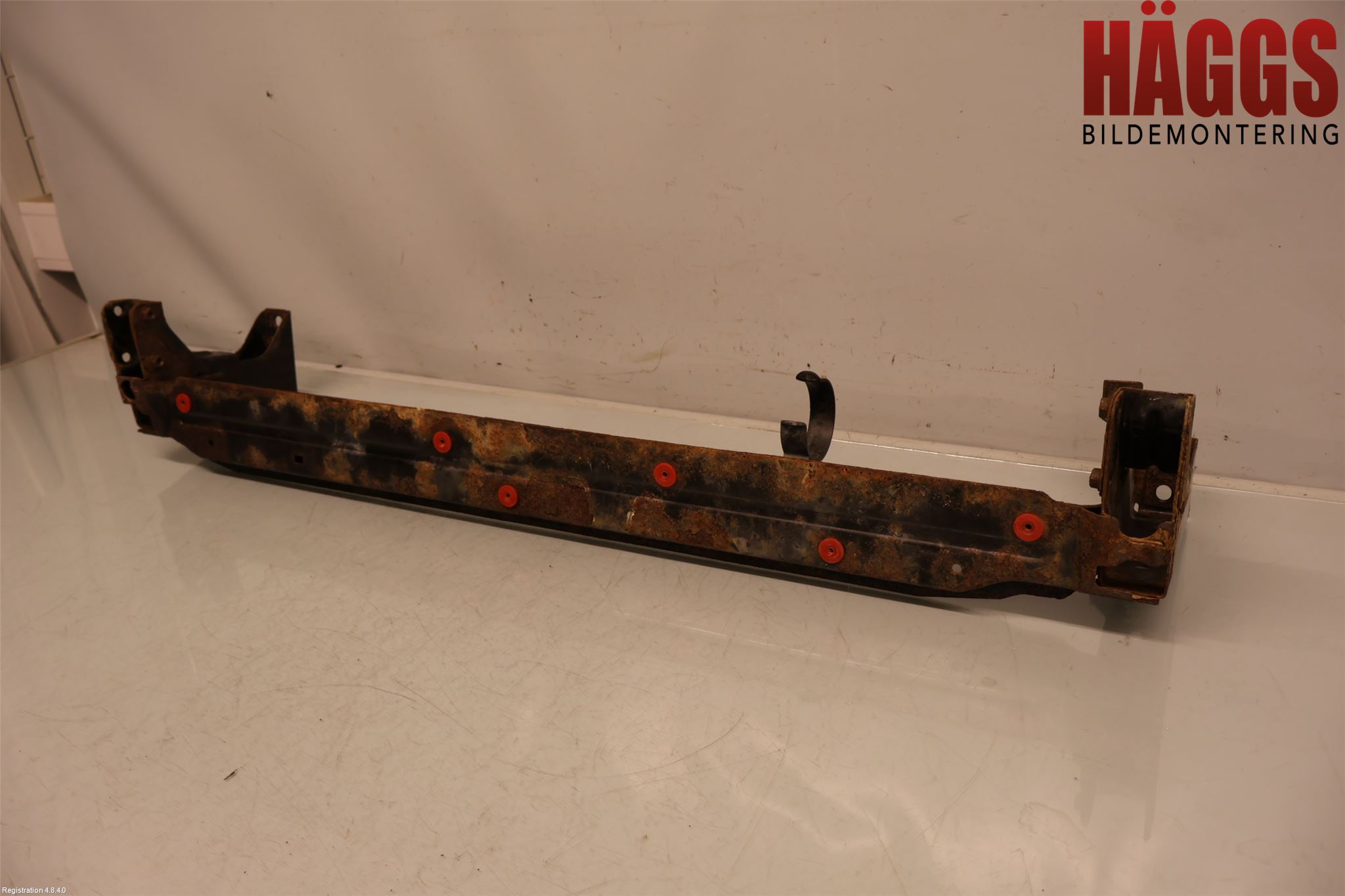 Ford KUGA 13-16 Kylarfäste-Ram-Balk