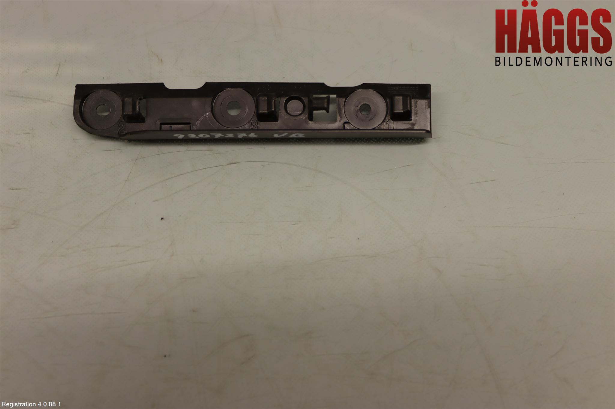 Audi A7 Sportback 4K 18- Stötfångarfäste Bak Vä