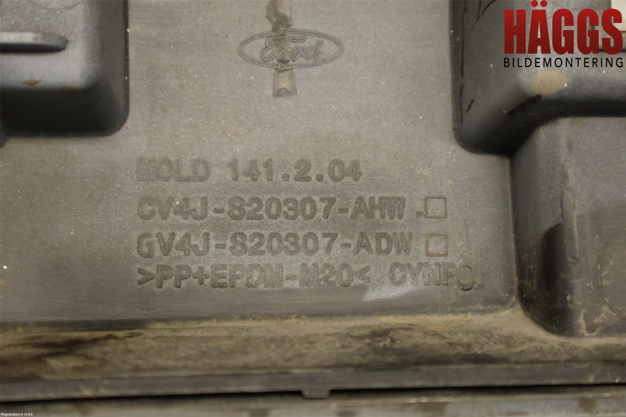 Ford KUGA 13-16 Dörr Dekorlist Fram Vä