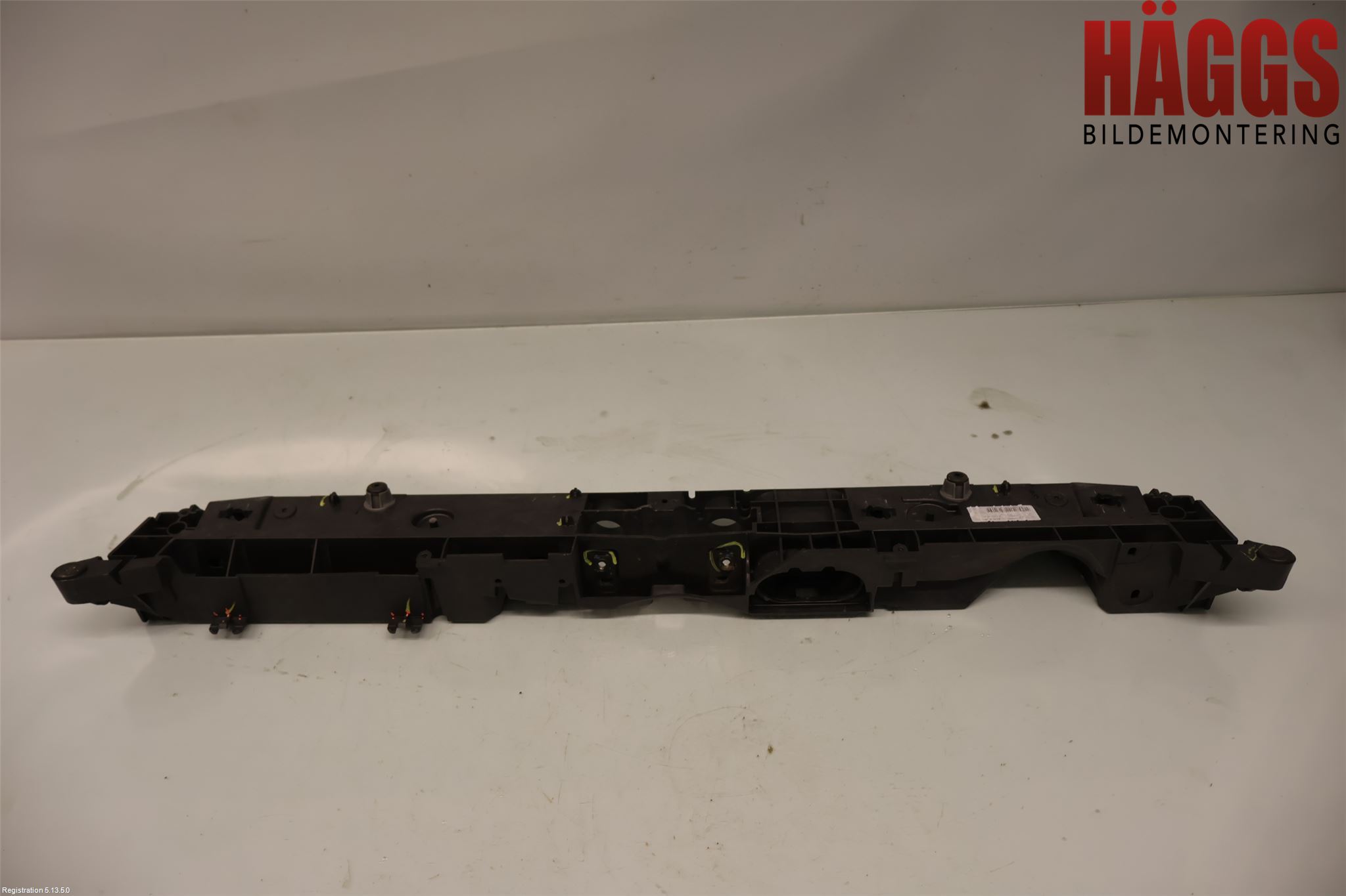 Renault CAPTUR 13-19 Front Huvlåsplåt-Balk