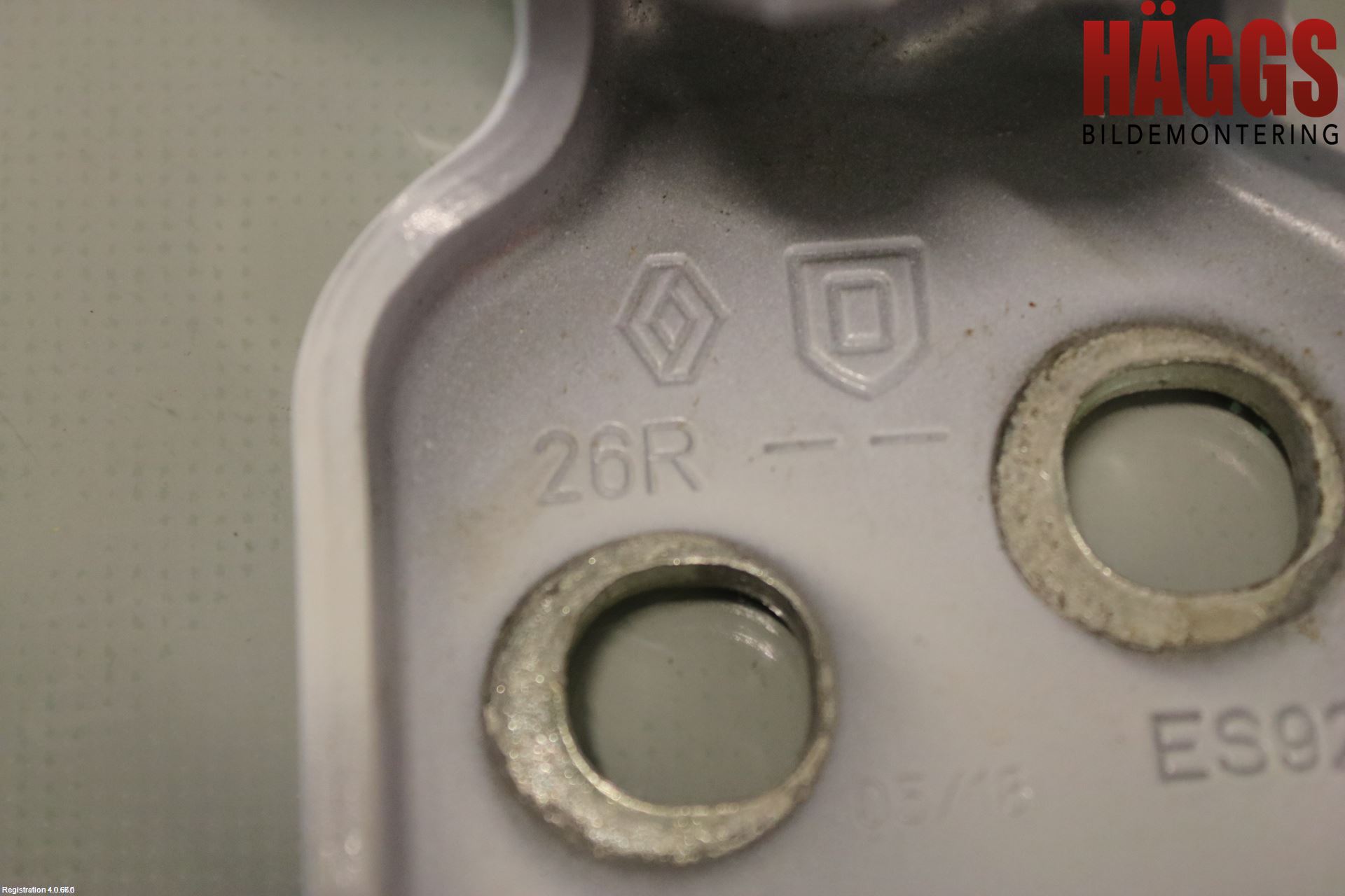 Dacia DOKKER 13- Dörrgångjärn