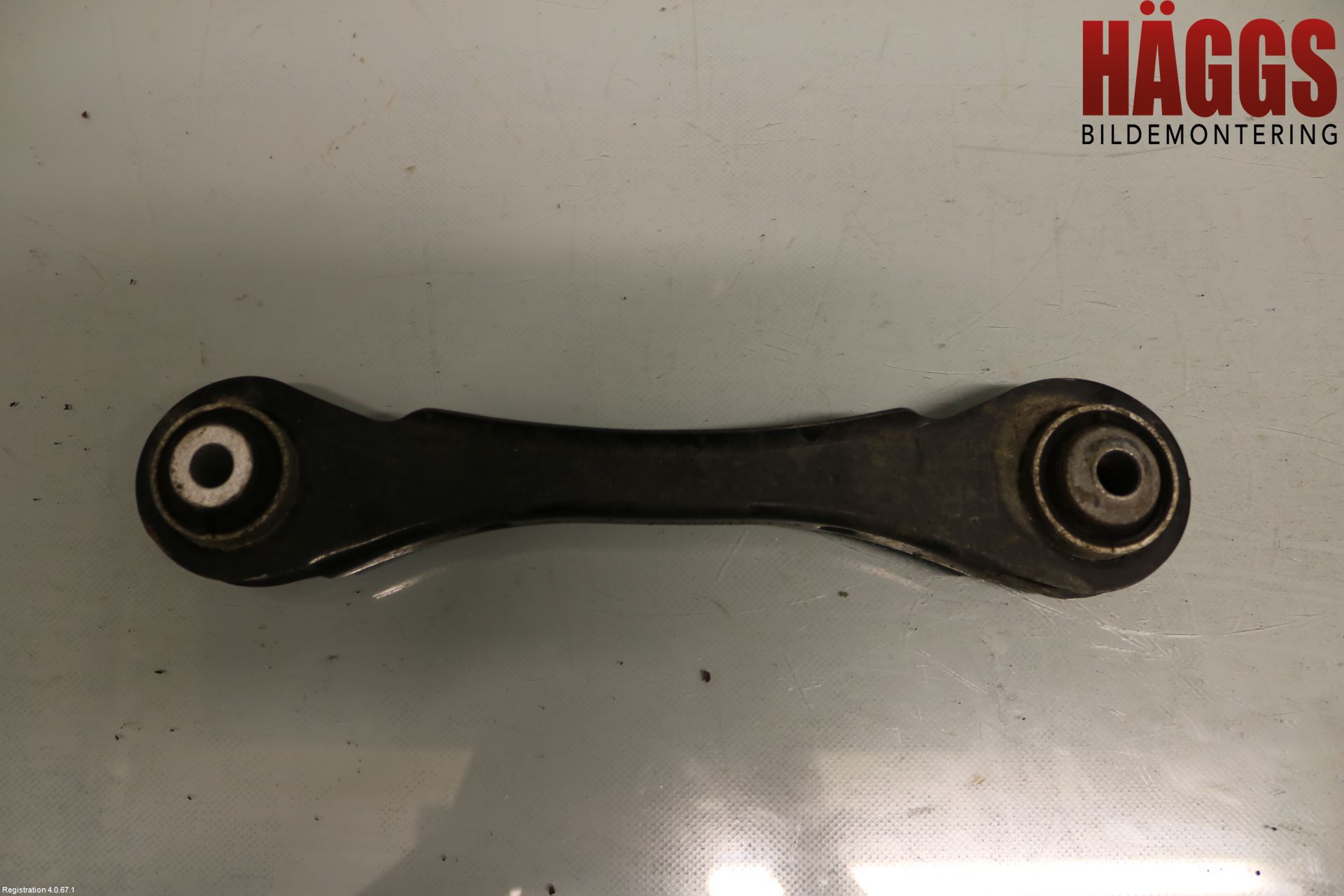 BMW 3 F30/F31/F80 12-19 Bärarm Bak Höger