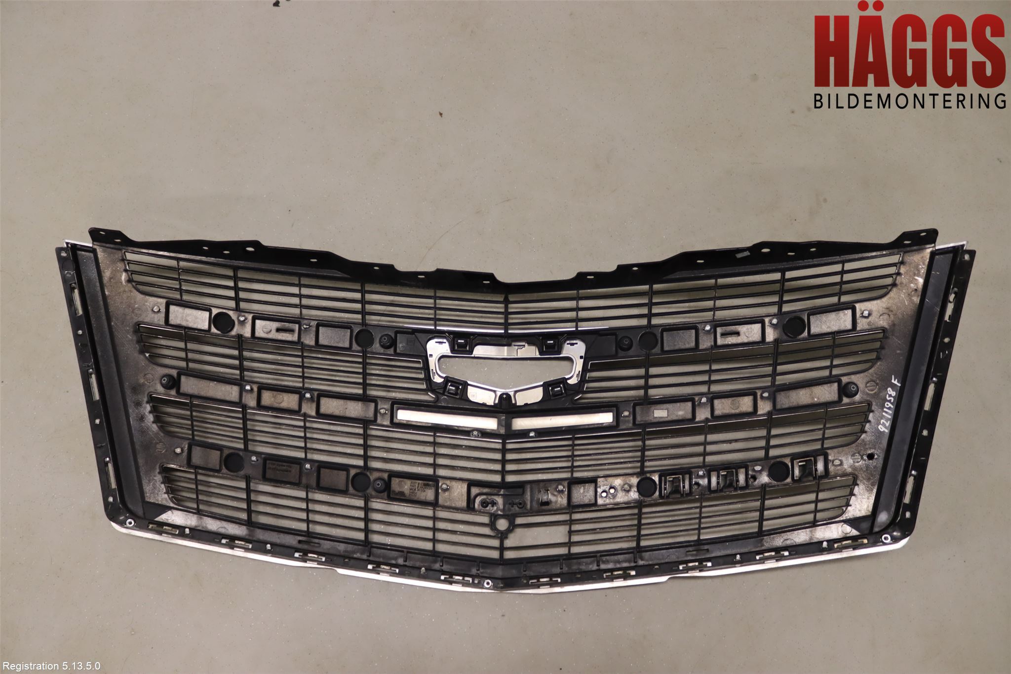 Cadillac ESCALADE Grill Komp