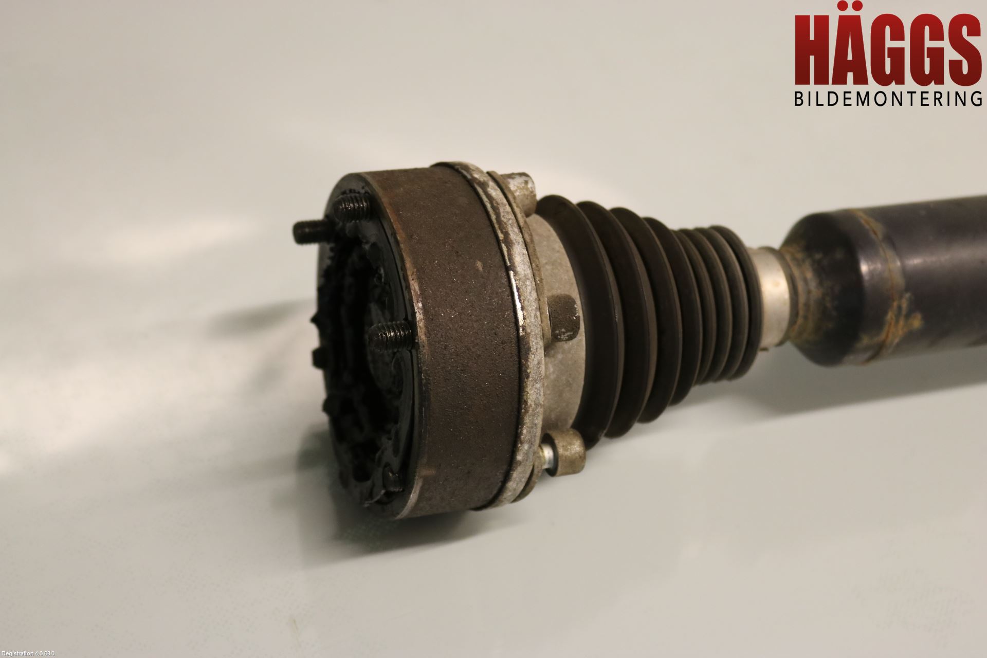 Volkswagen VW PASSAT 05-11 Drivaxel Fram Höger