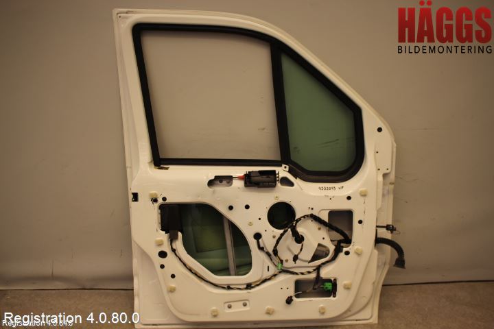 Ford TRANSIT CONNECT 03-08 Dörr Fram Vänster