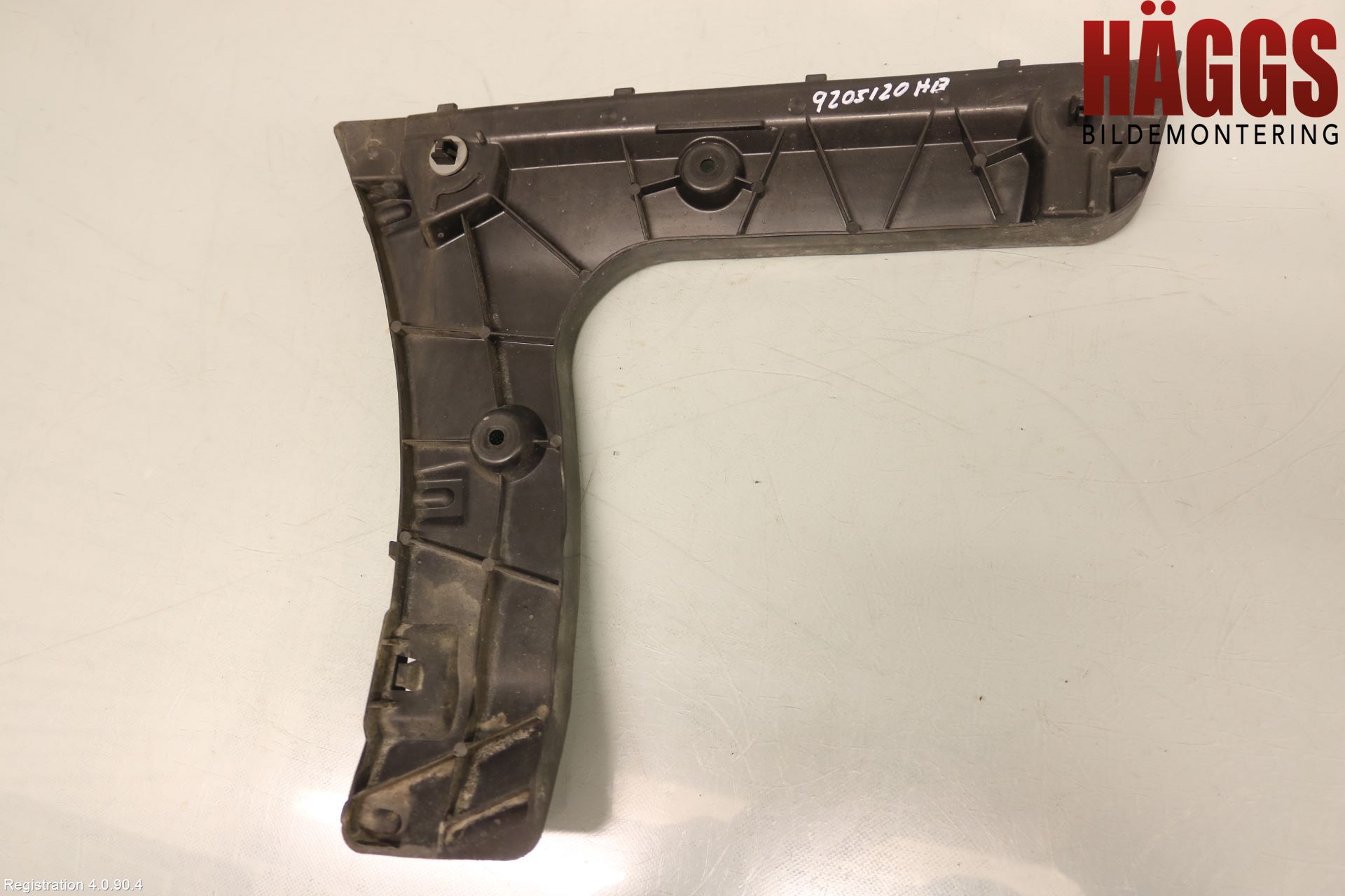 Audi A6/S6 4G 11-18 Stötfångarfäste Bak Hö