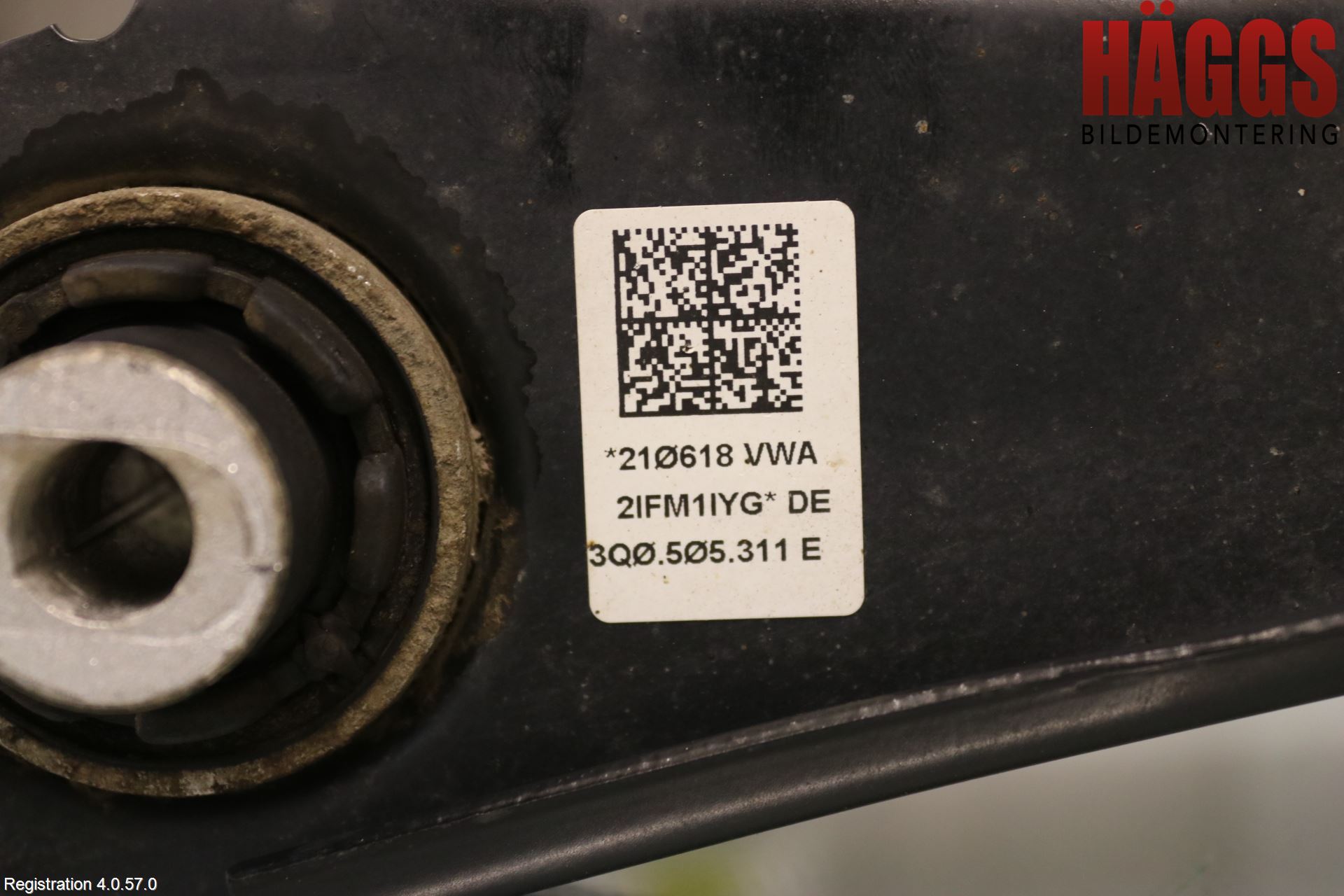 Volkswagen VW PASSAT 15-19 Bärarm Bak Vä-Hö