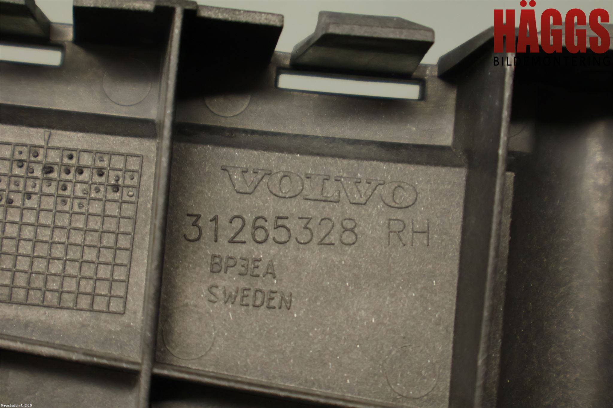 Volvo V70 08-13 Stötfångarfäste Bak Hö