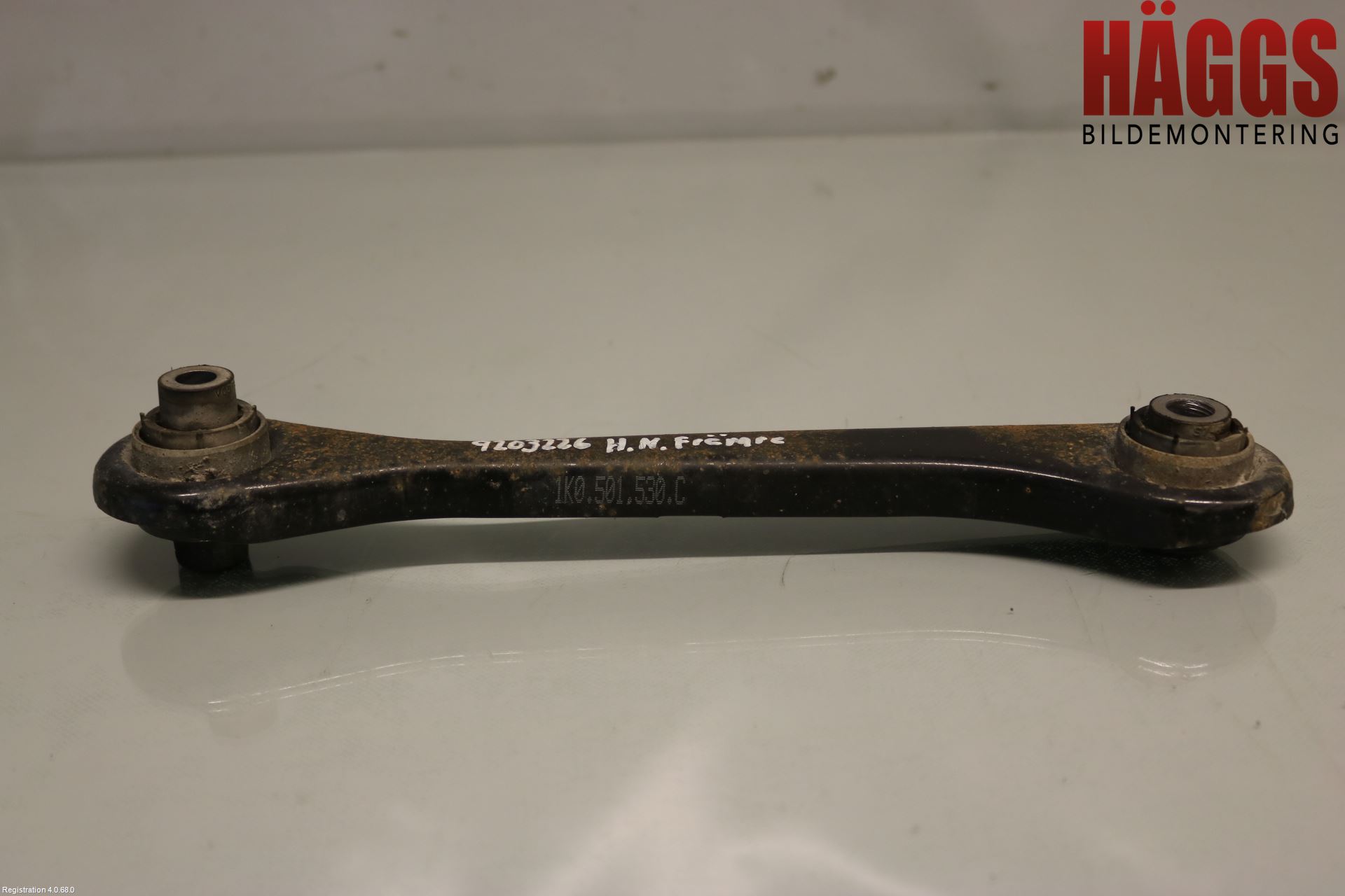 Volkswagen VW PASSAT 11-14 Bärarm Bak Höger