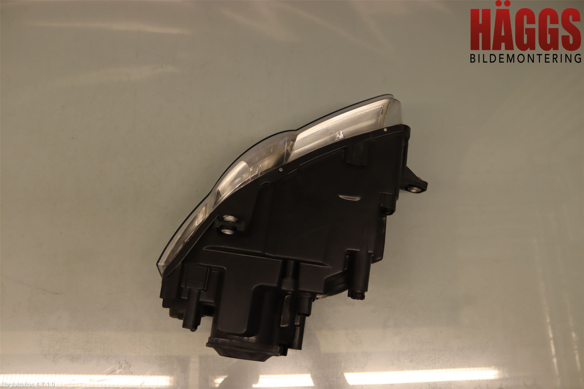 Volkswagen VW PASSAT 05-11 Strålkastare Höger