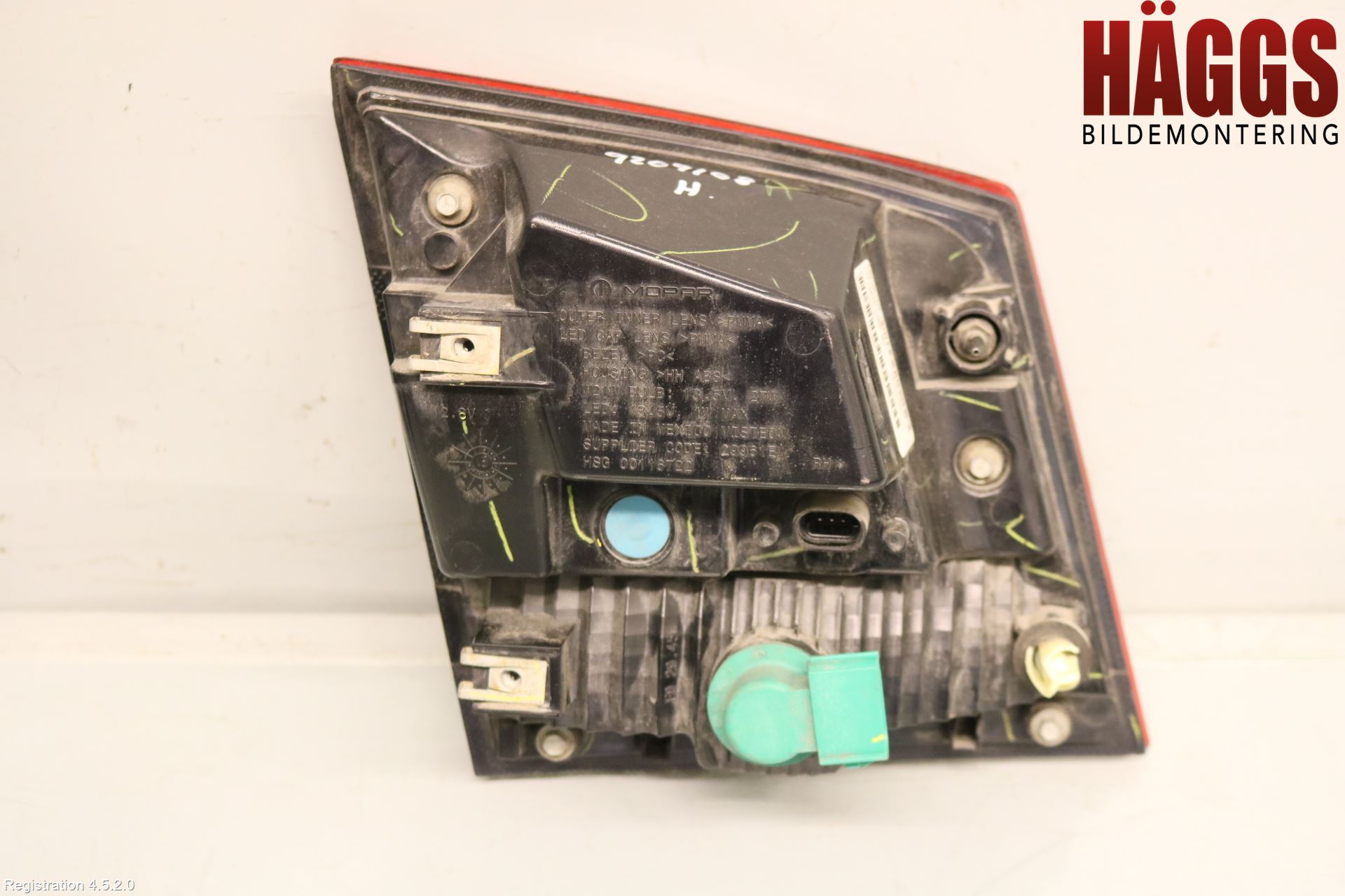 Fiat FREEMONT Bakljus Lucka Hö