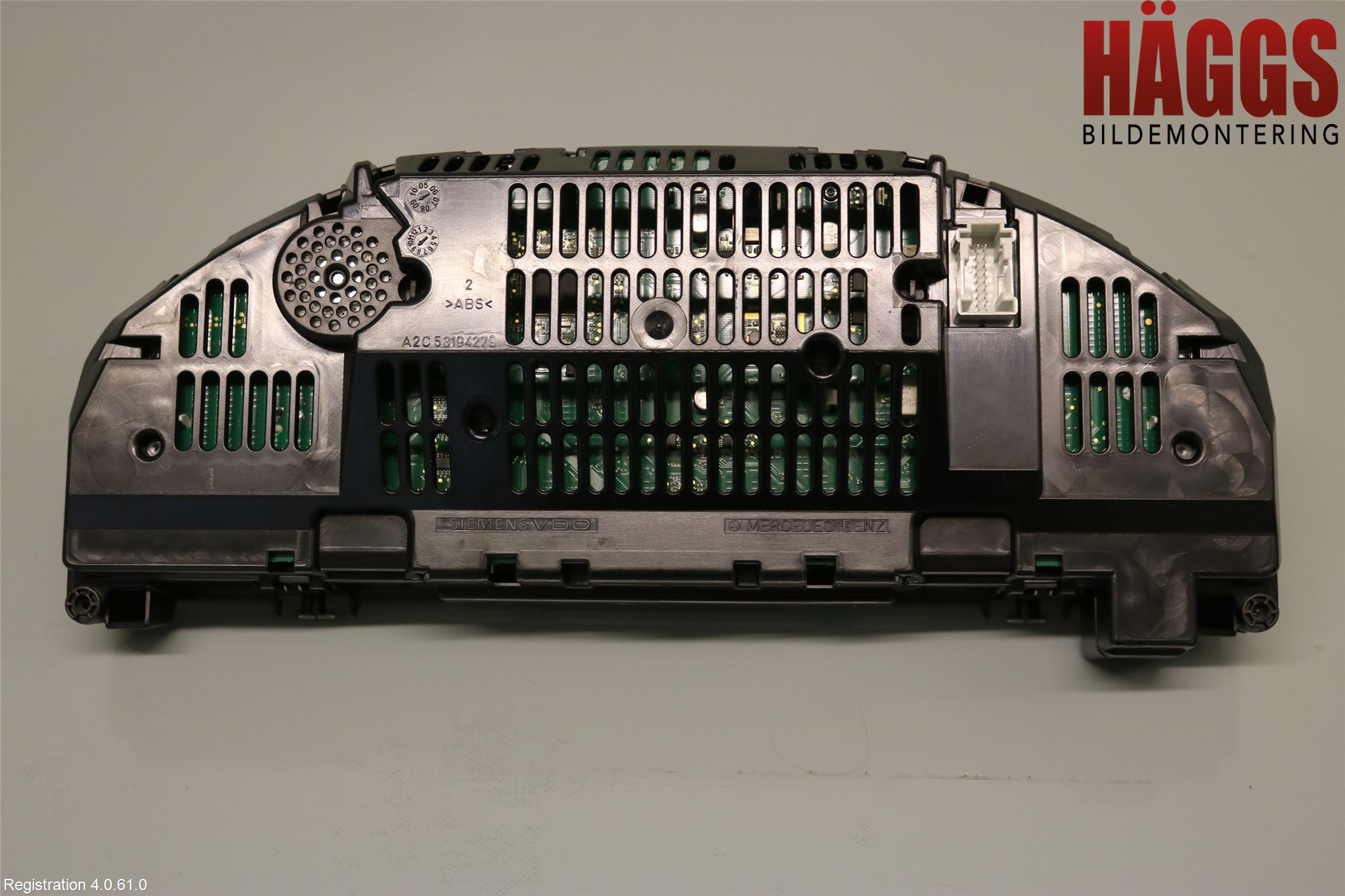 Mercedes-Benz MB C-KLASS (W204) 07-15 Instrument Komb