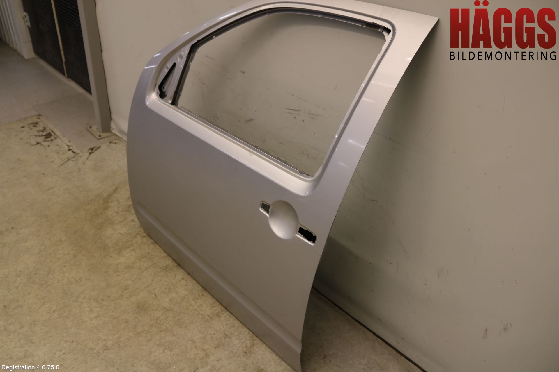 Nissan NAVARA 05-16 Dörr Fram Vänster