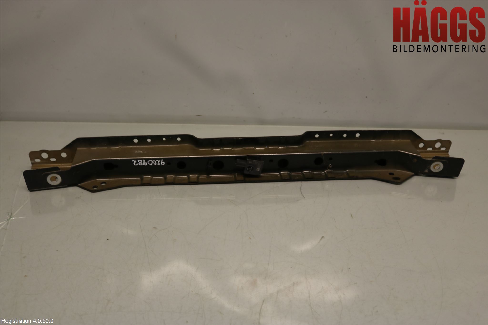 Opel ASTRA J 10-15 Front Huvlåsplåt-Balk