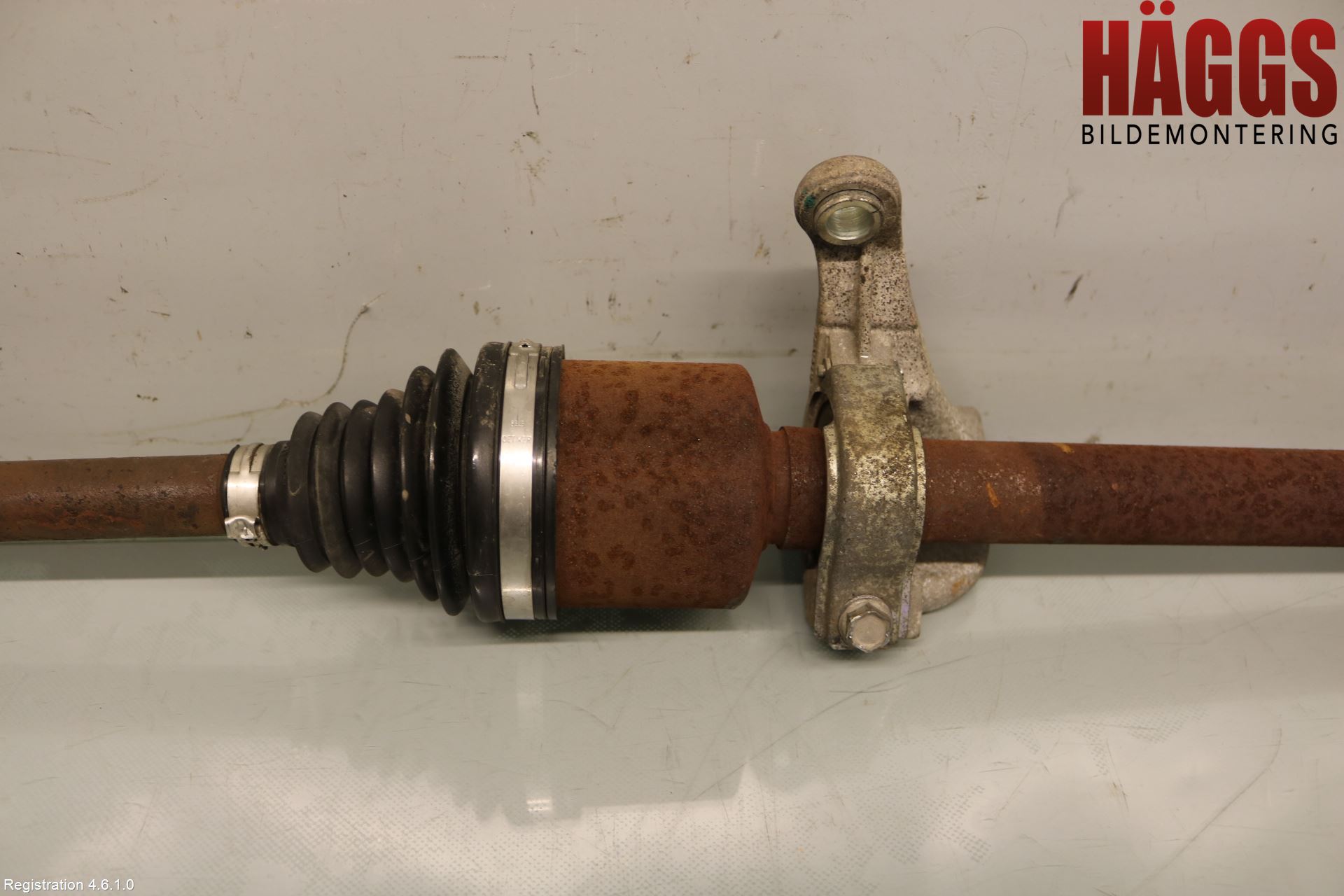 Renault EXPRESS 21- Drivaxel Fram Höger