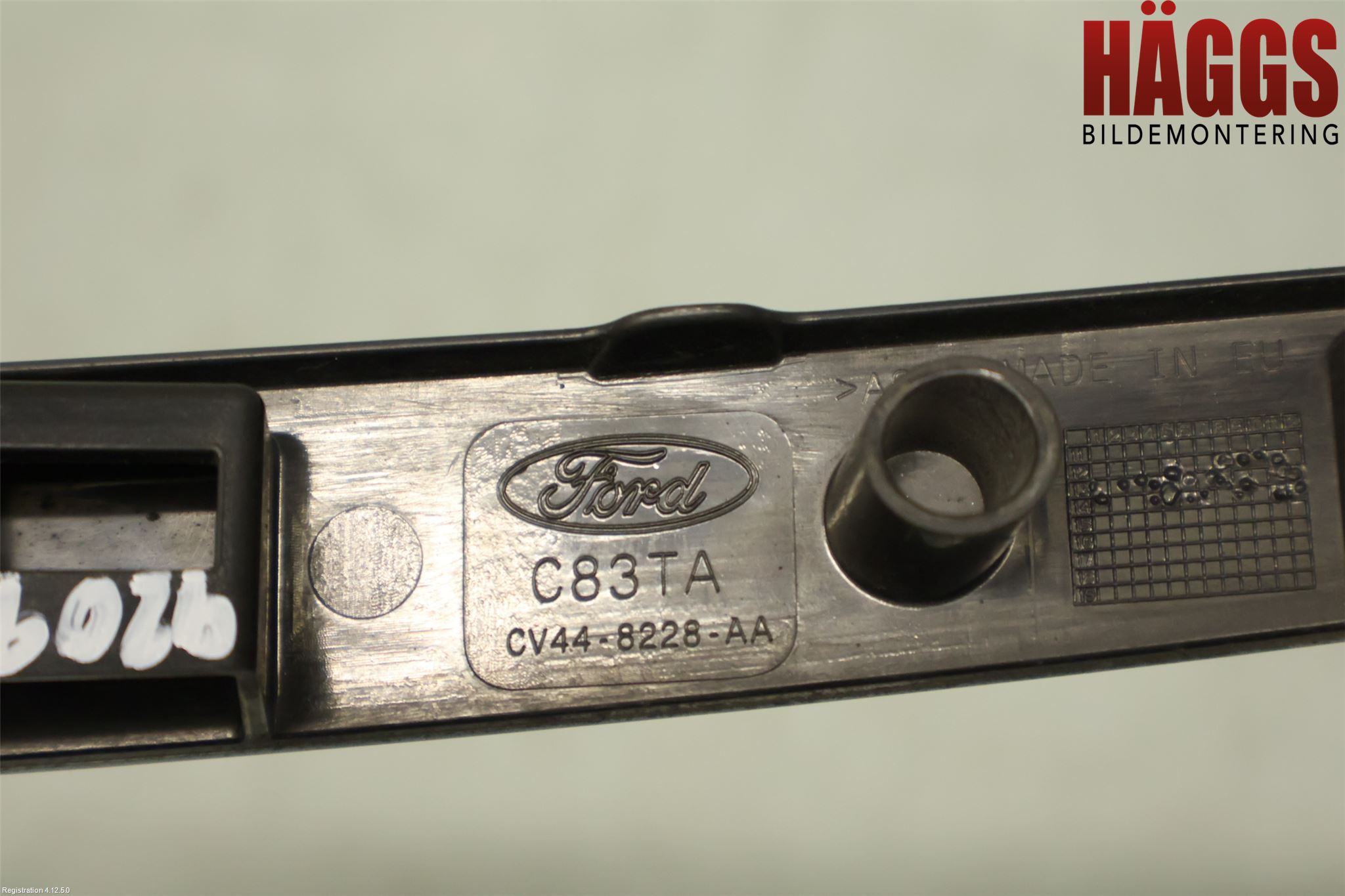 Ford KUGA 13-16 Stötfångardel Fram Hö