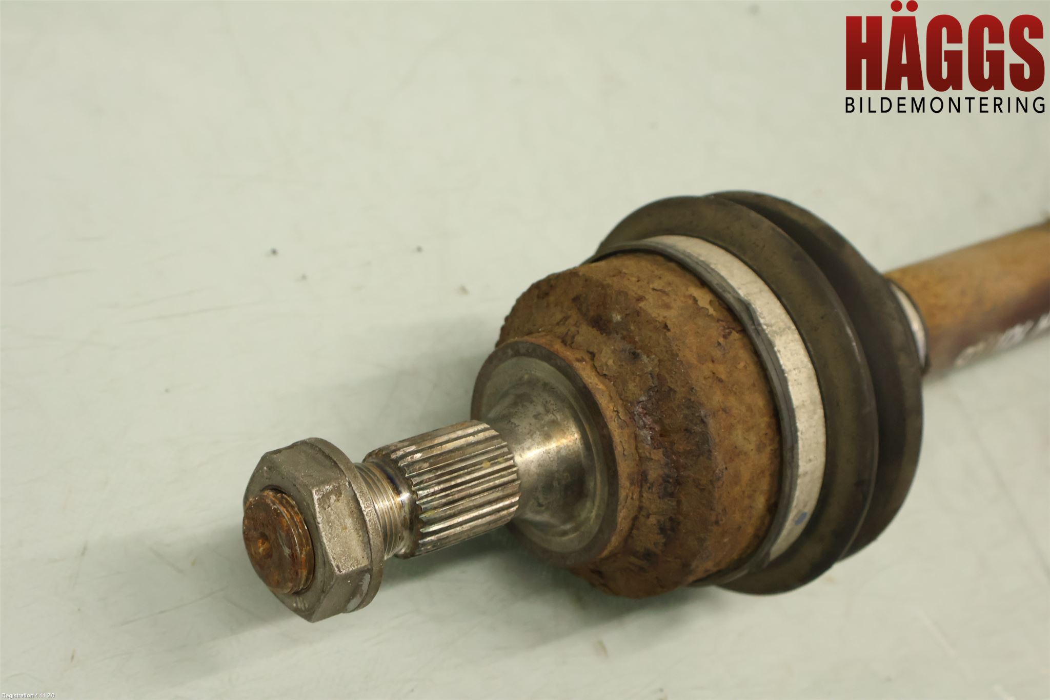 Peugeot 307     05-08 Drivaxel Fram Höger