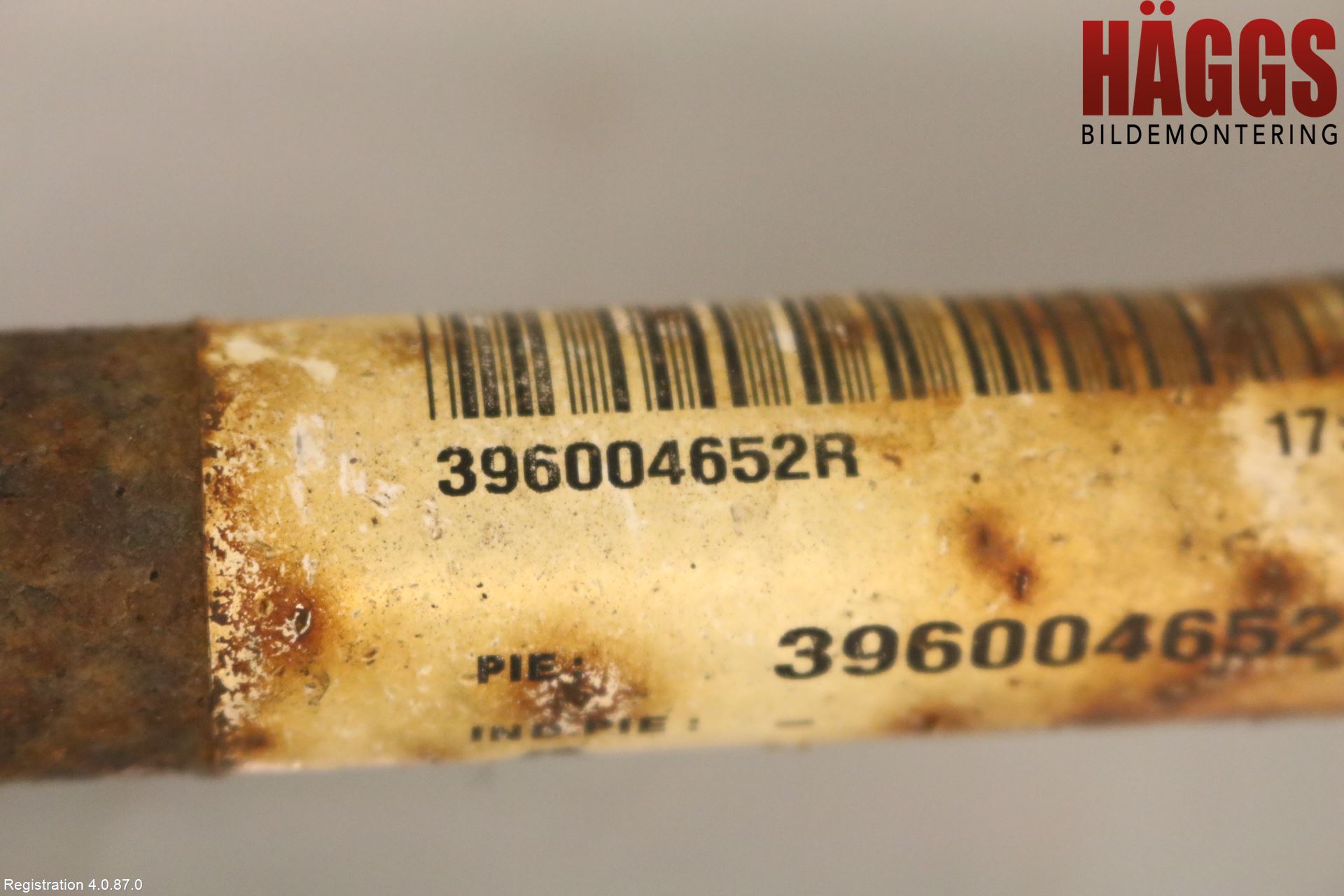 Dacia DUSTER 10-17 Drivaxel Bak Höger