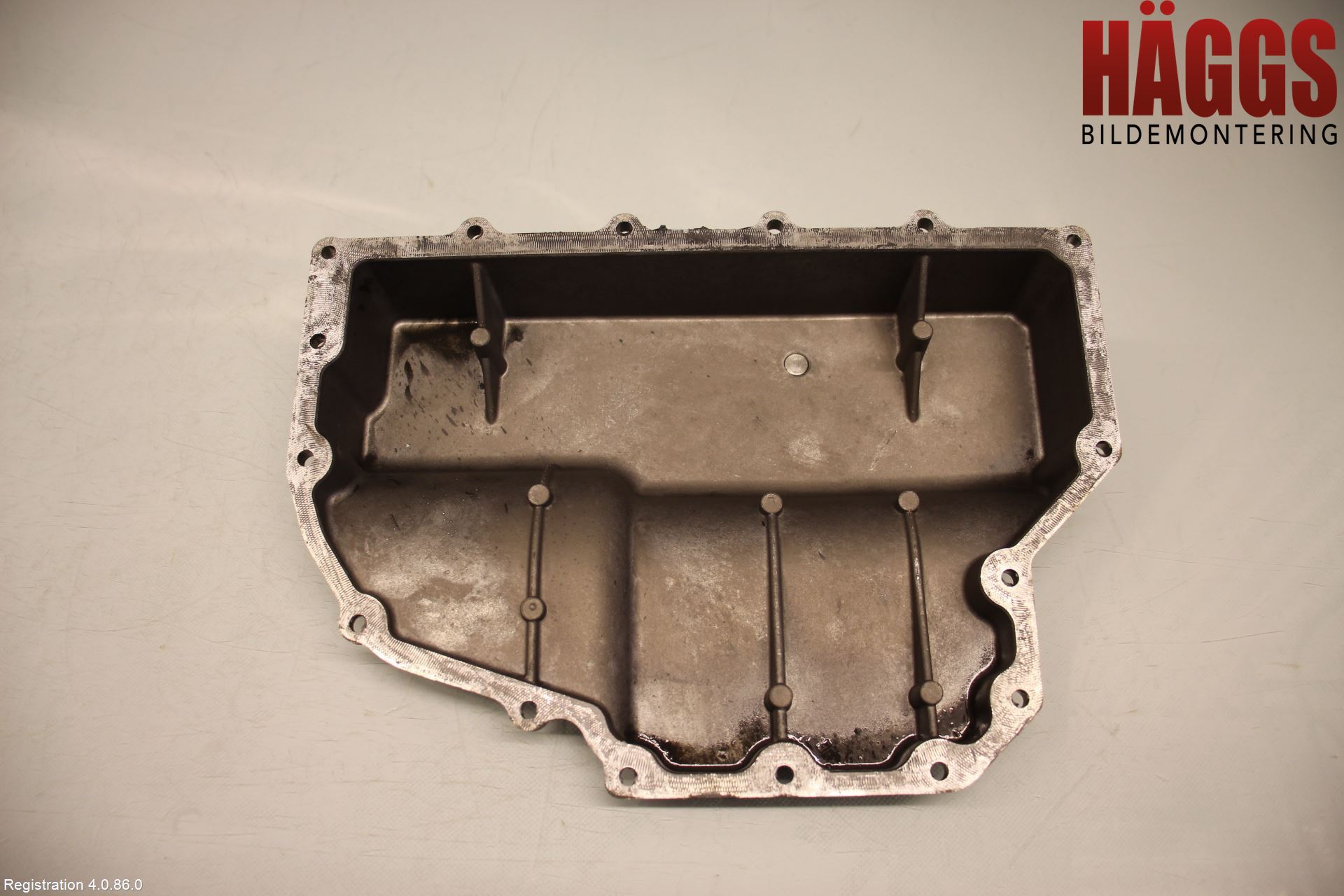 Dodge PICK UP RAM 81- Oljetråg