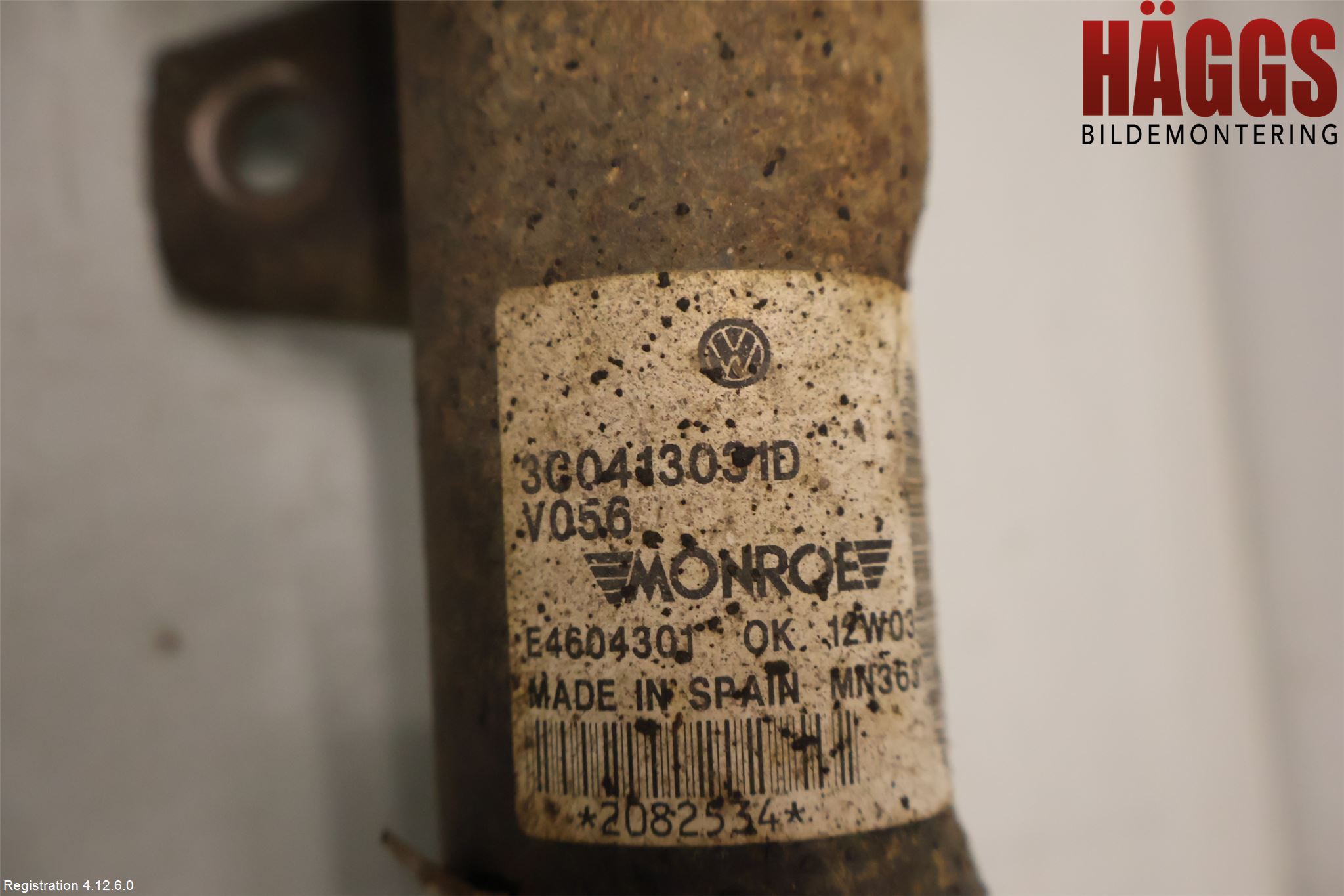 Volkswagen VW PASSAT 11-14 Fjäderben Fram Höger