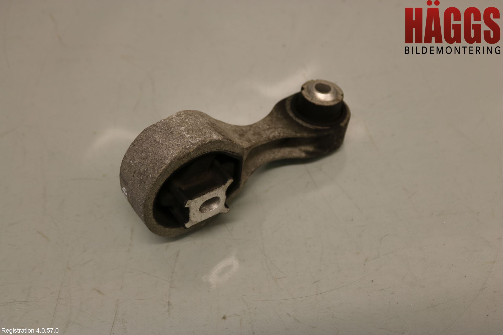 Opel VIVARO 01-14 Motorfäste