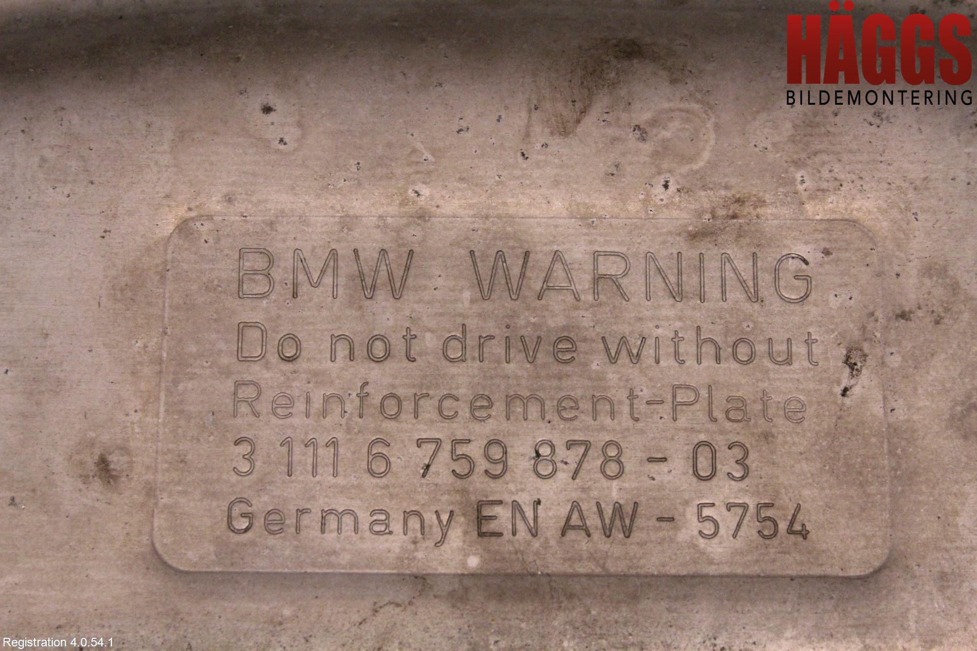 BMW 5 E60/61 Sed/Tou 02-10 Hasplåt Plåt-Plast