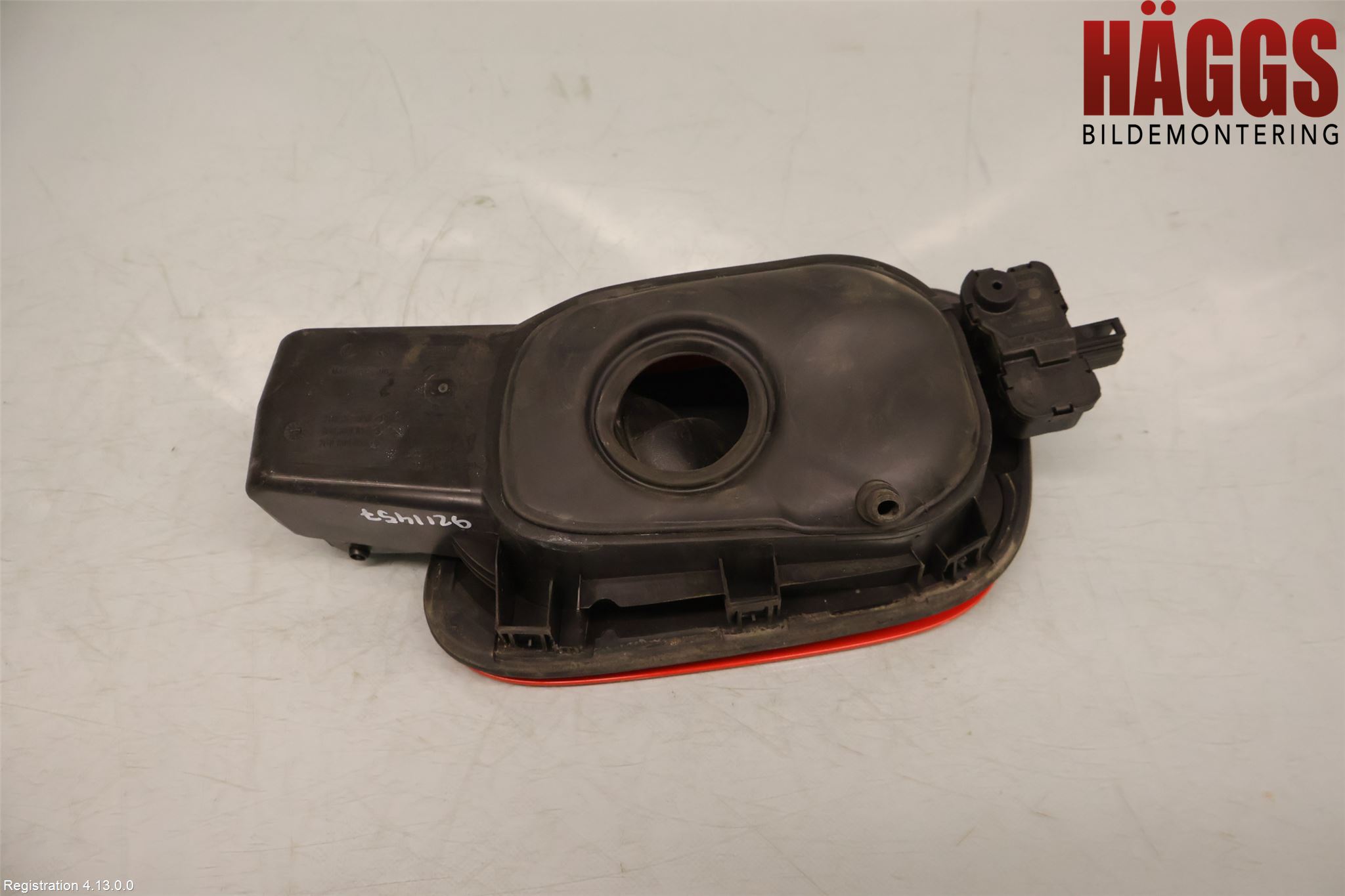 Volkswagen VW POLO VI 18->> Tanklucka