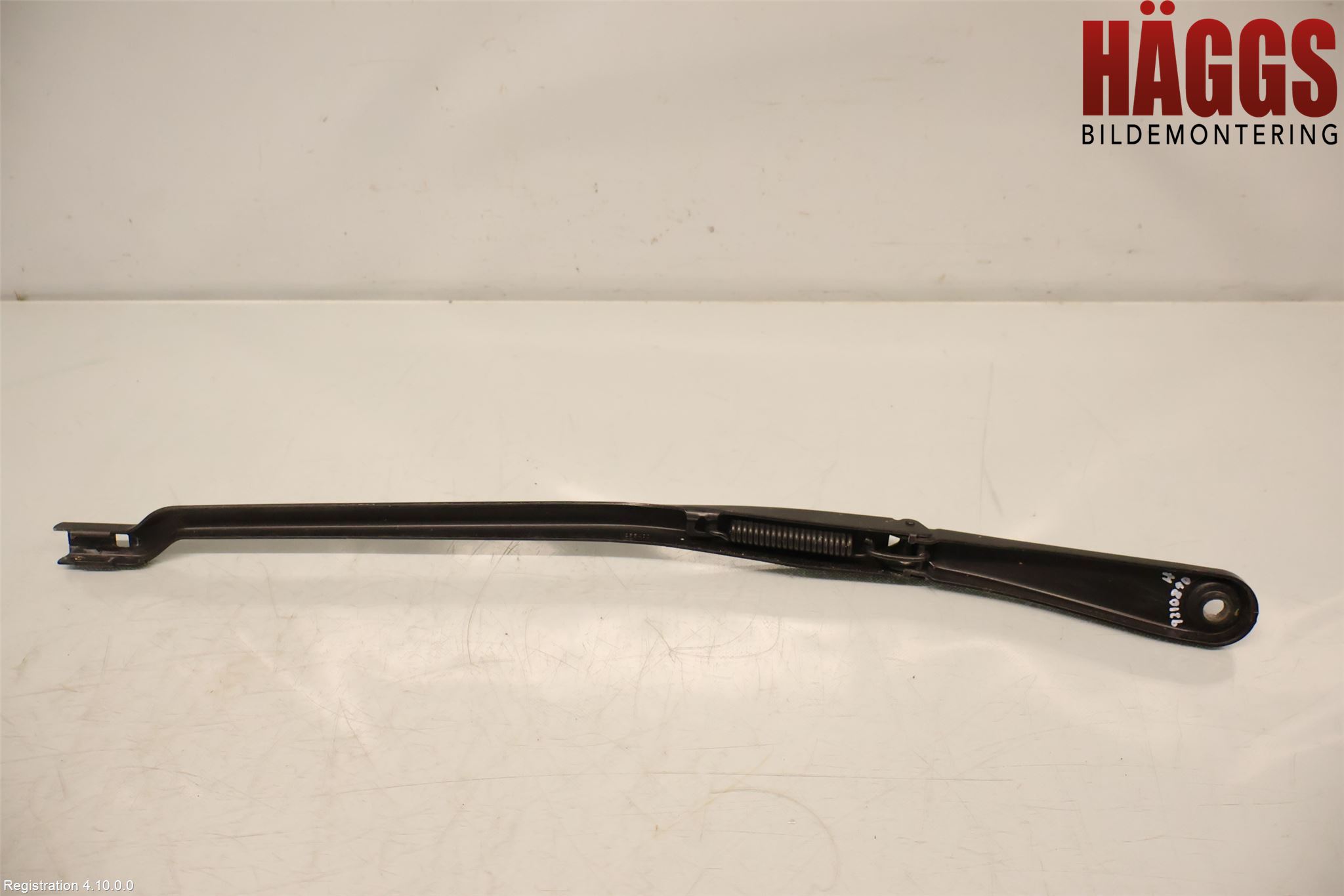 BMW 5 G30/G31/F90 17-23 Torkararm Armar Vindruta
