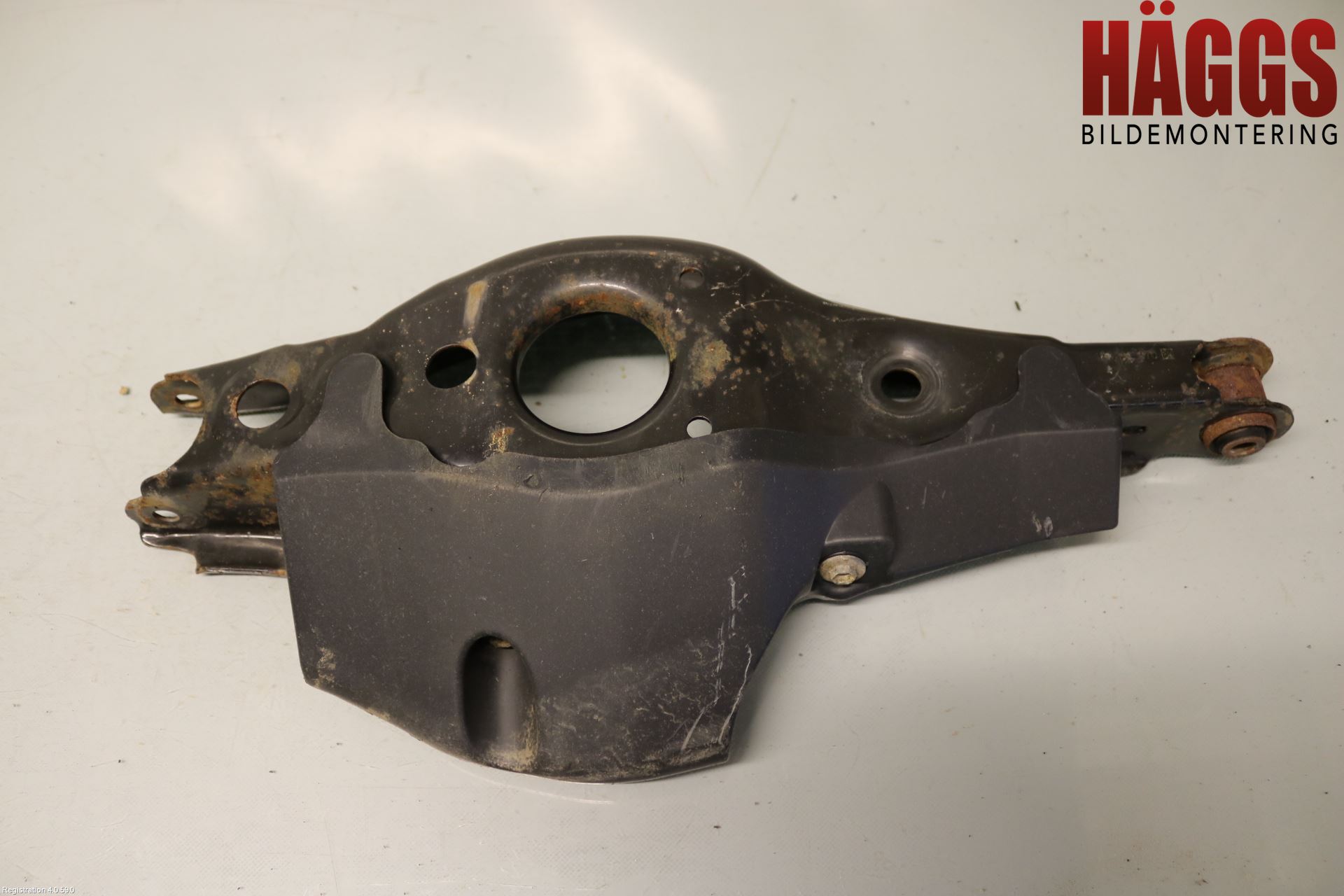 Toyota AURIS 13-19 Bärarm Bak Vänster