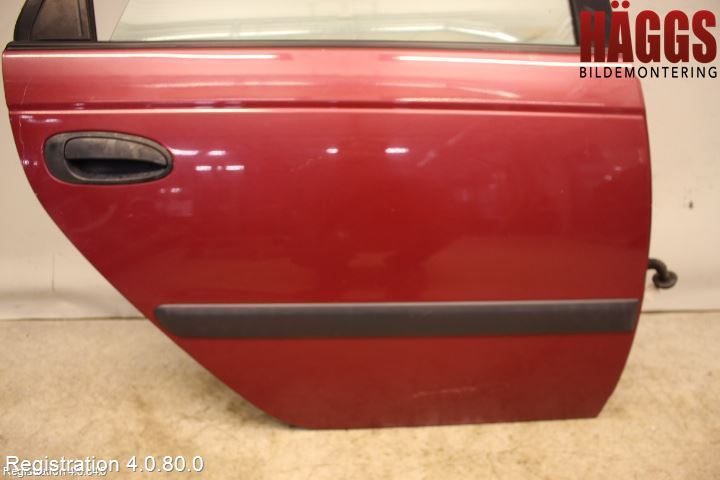 Toyota AVENSIS 98-02 Dörr Bak Höger