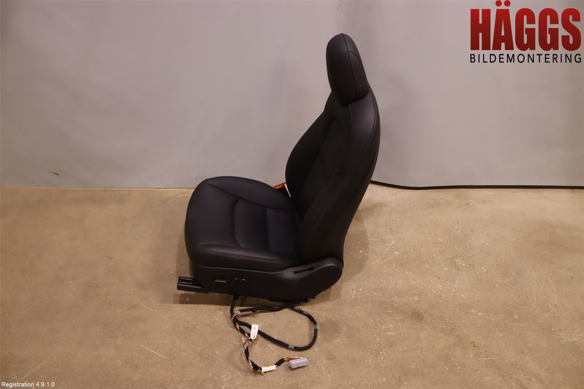 Tesla MODEL 3 17- Inredning Stol Fram Vä