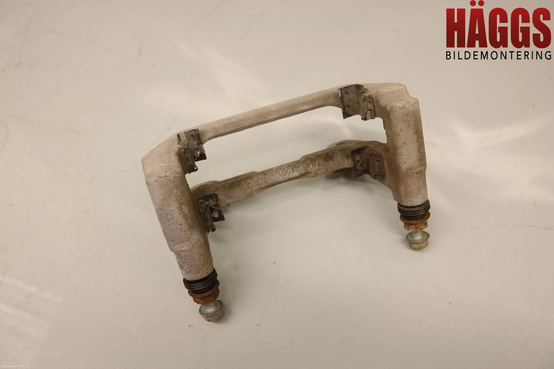 Tesla MODEL Y 21- Bromsokshållare