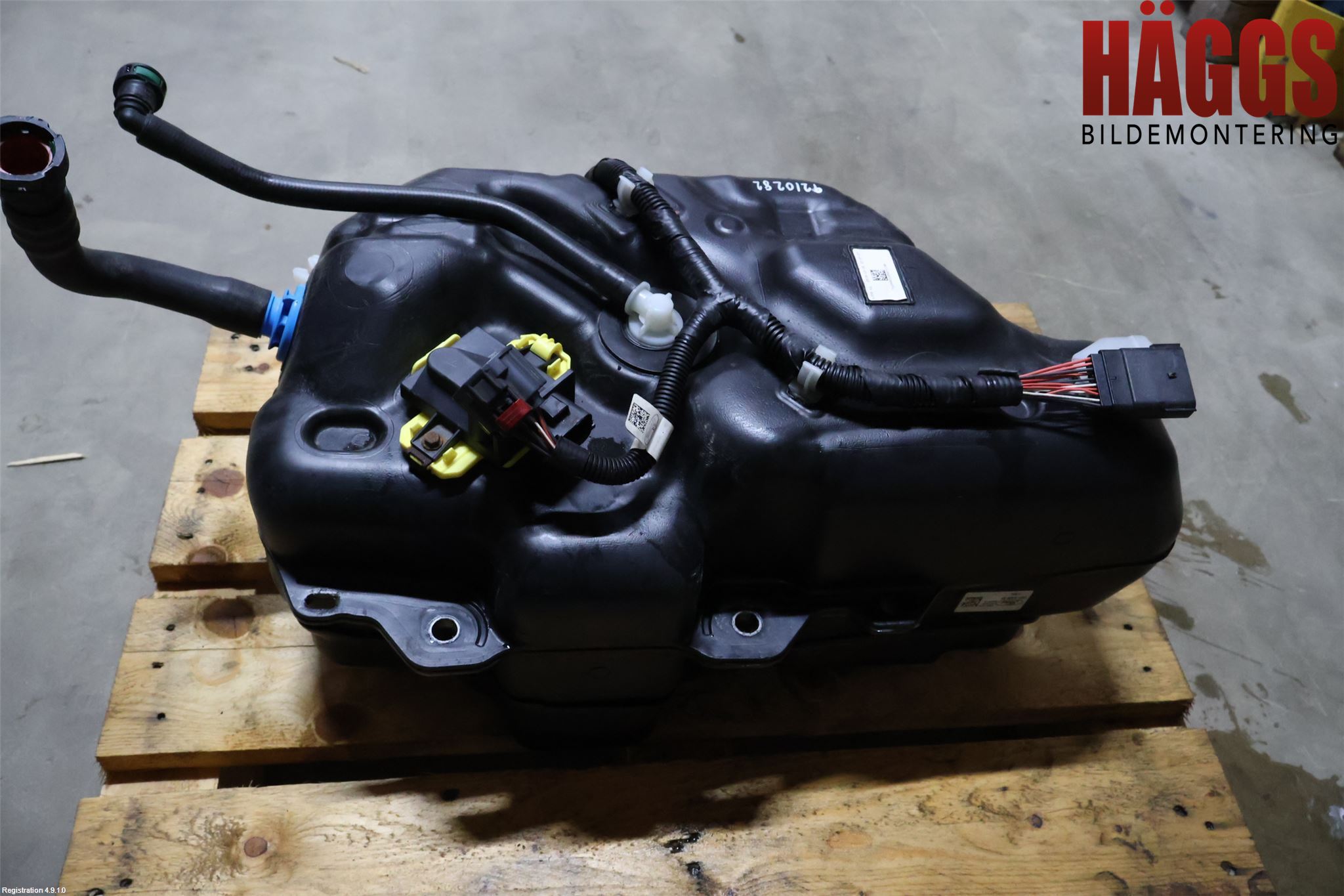 Ford TRANSIT SKÅP/BUSS 14-22 Adblue Tank