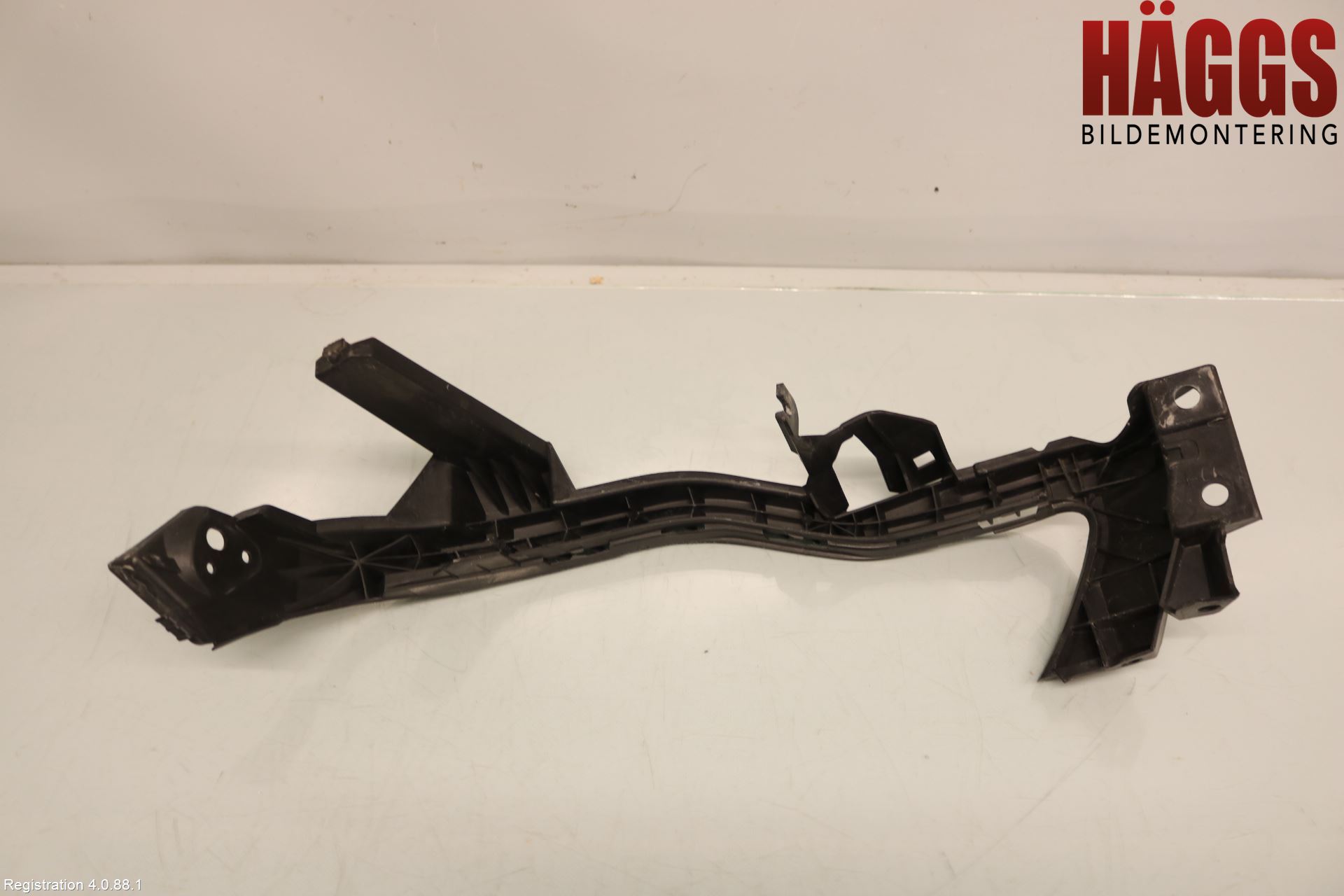 Subaru IMPREZA IV 13-17 Strålkast Fästsarg