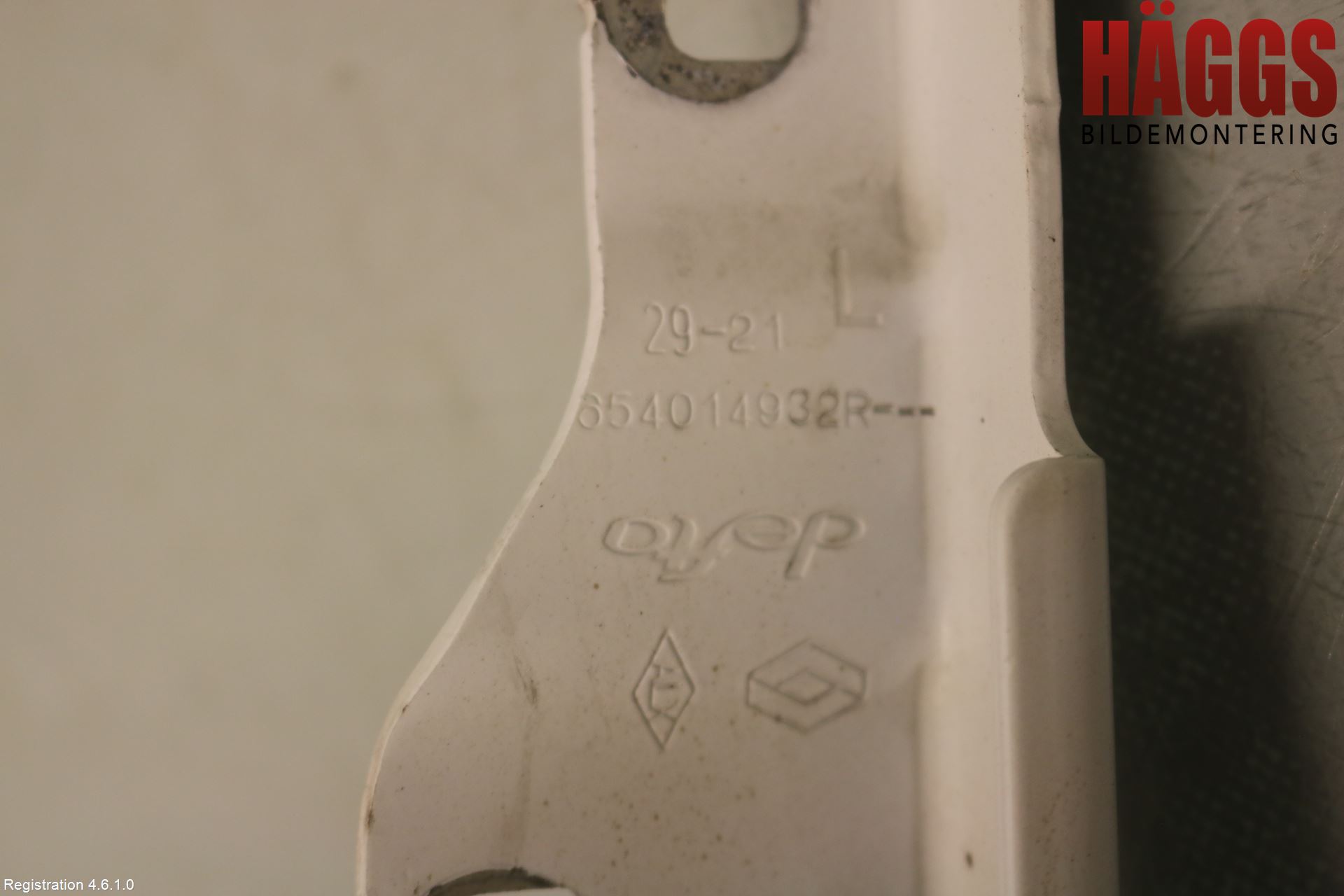 Renault EXPRESS 21- Huvgångjärn