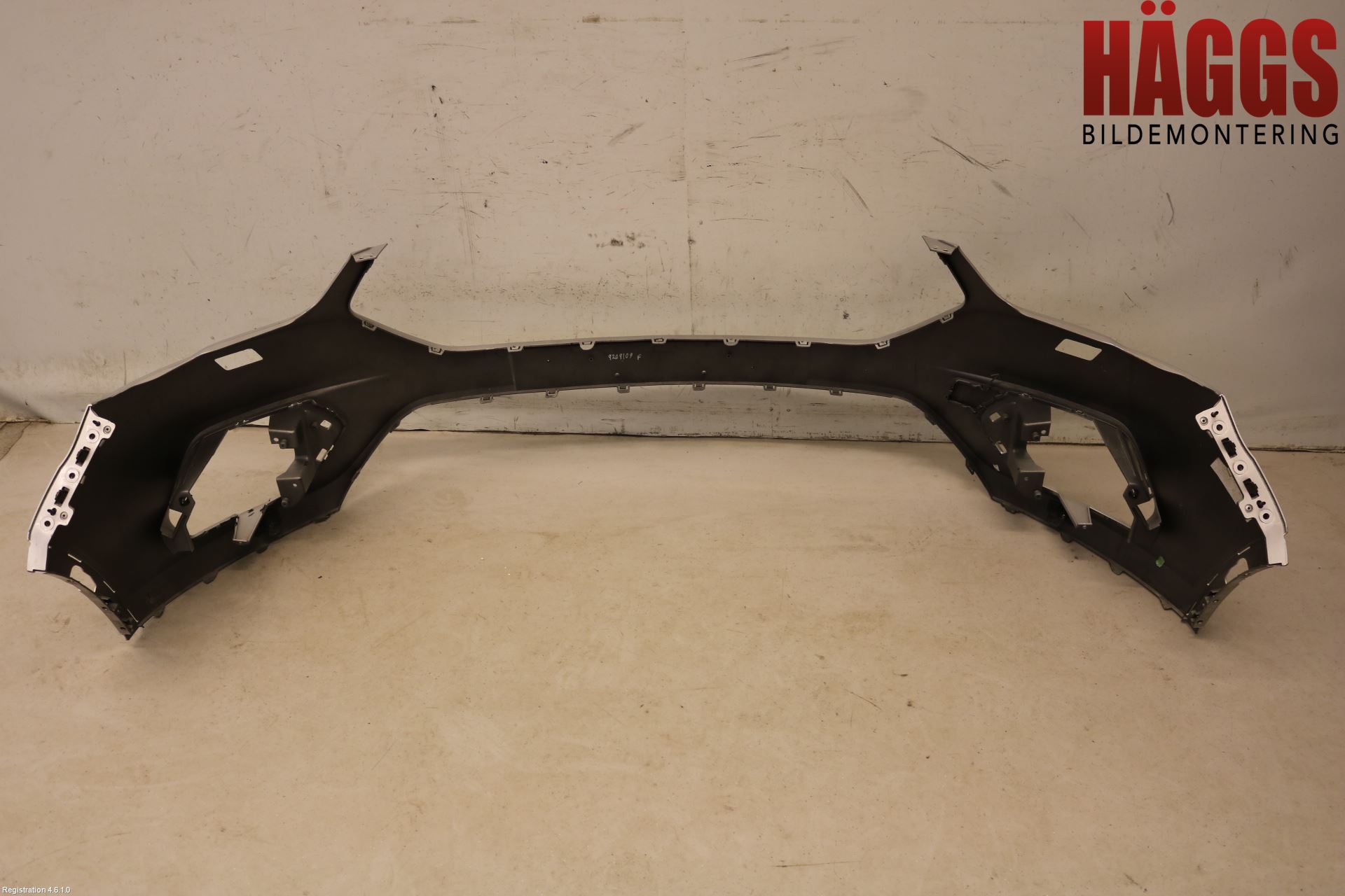 Ford KUGA 17-19 Stötfångarbeklädnad Fram