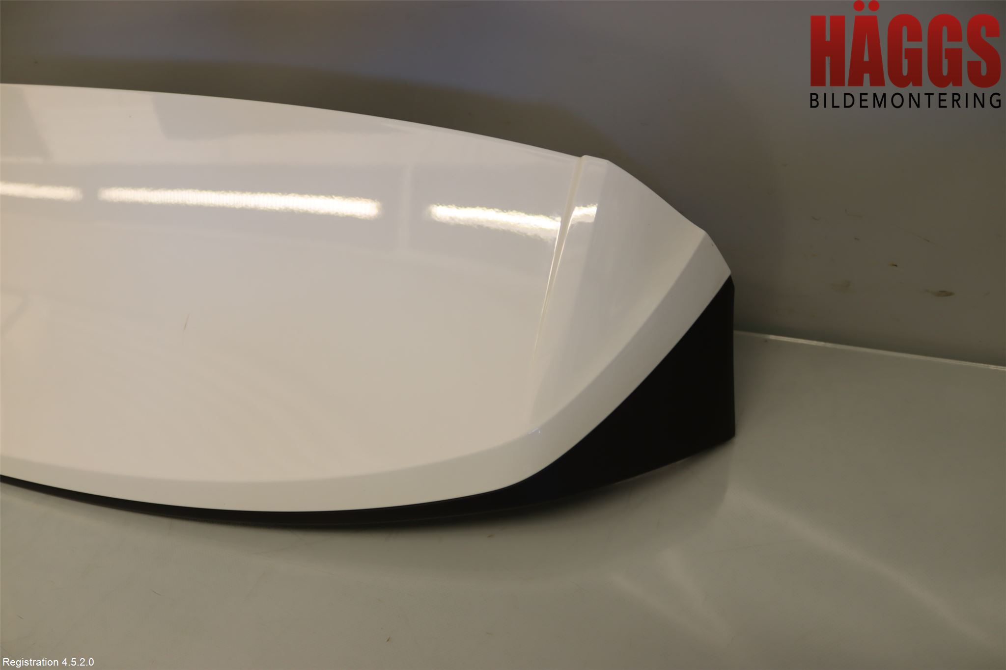 Volkswagen VW T-ROC 18- Spoiler Baklucka