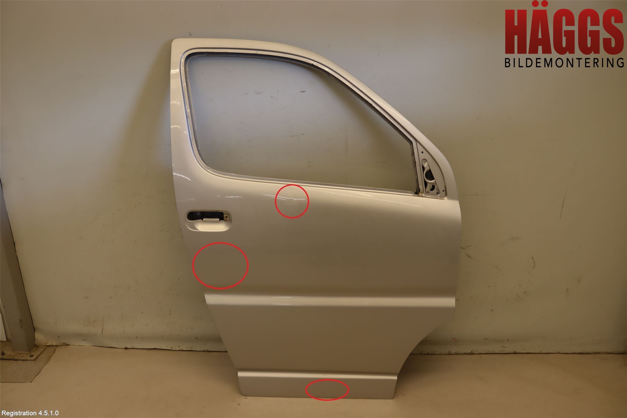 Toyota HI-ACE 06-12 Dörr Fram Höger