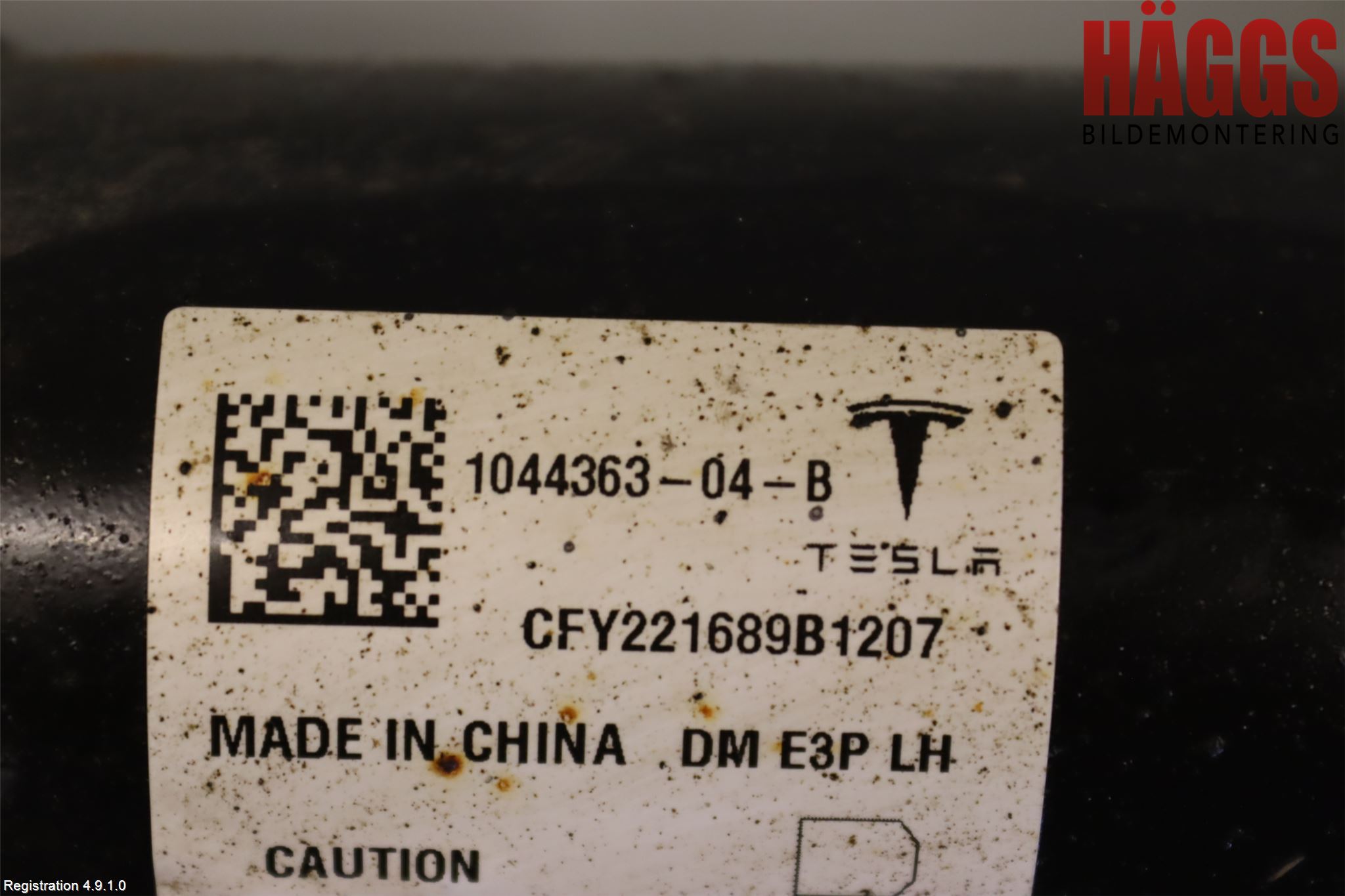 Tesla MODEL 3 17- Fjäderben Fram Vänster