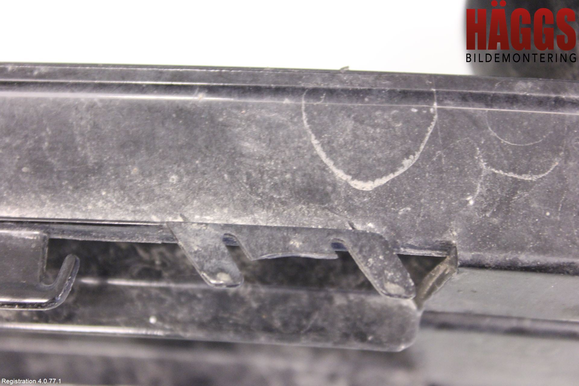 Audi Q7/SQ7 Dimljussarg Fram