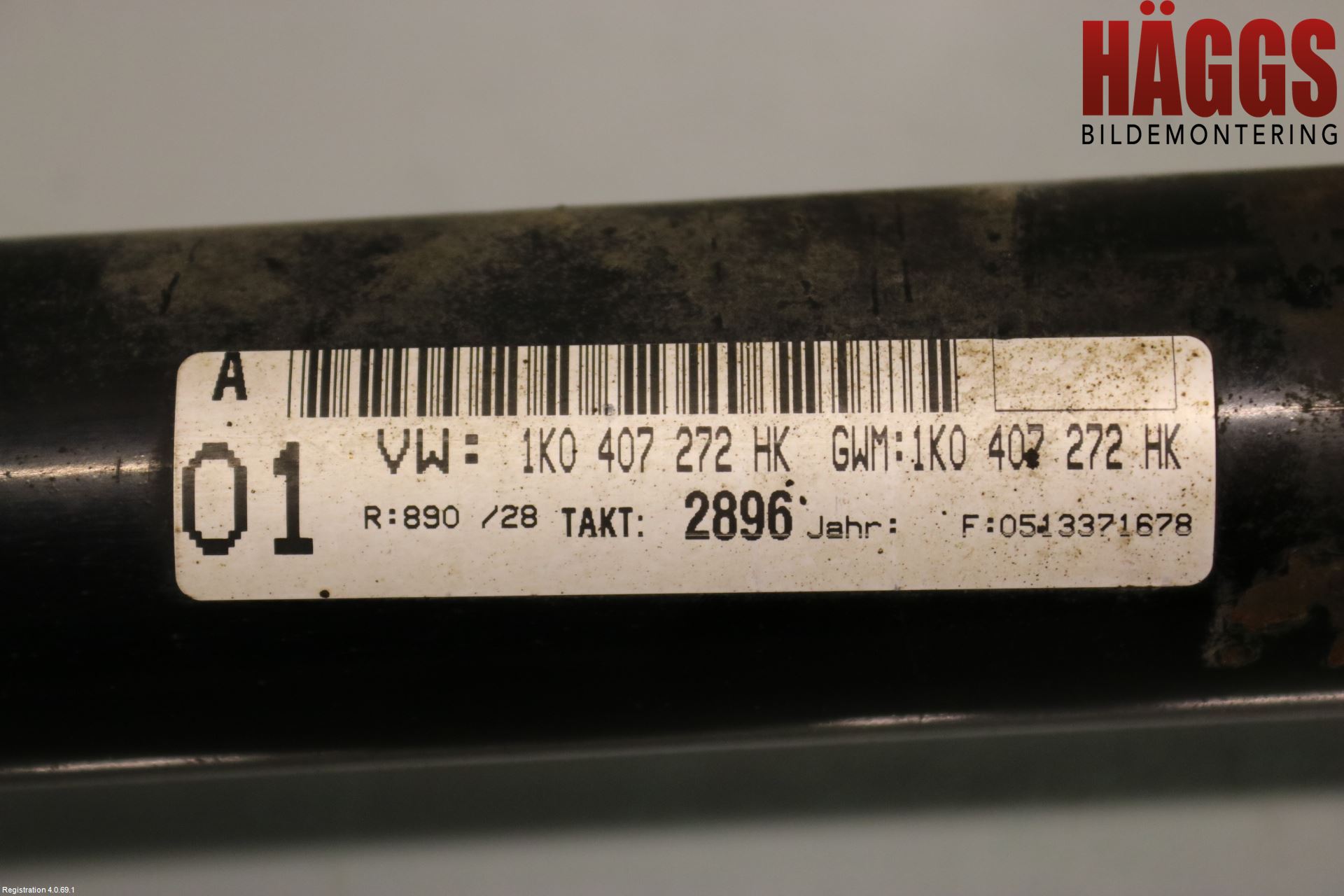 Volkswagen VW GOLF V 04-09 Drivaxel Fram Höger