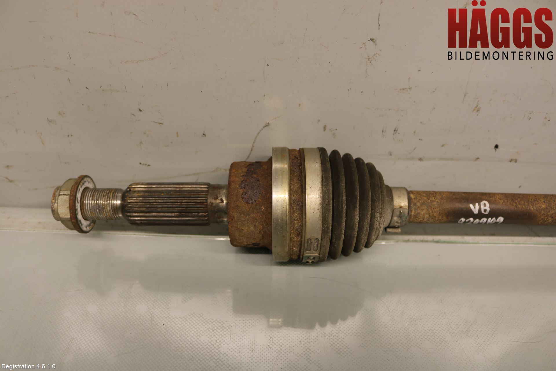 Ford KUGA 17-19 Drivaxel Bak Vänster
