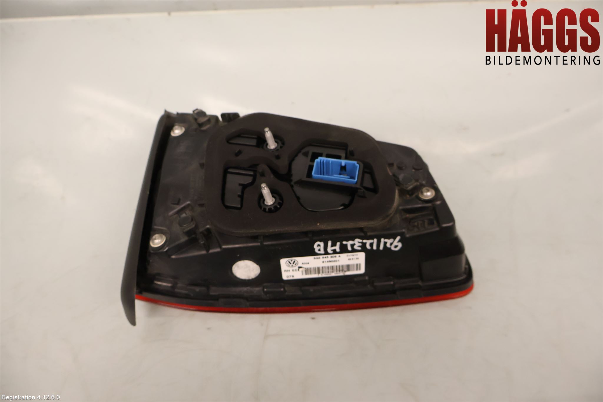 Volkswagen VW PASSAT 15-19 Bakljus Lucka Hö