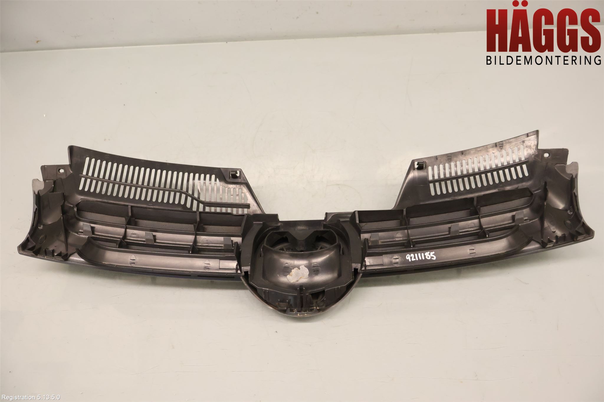 Volkswagen VW GOLF V 04-09 Grill Komp