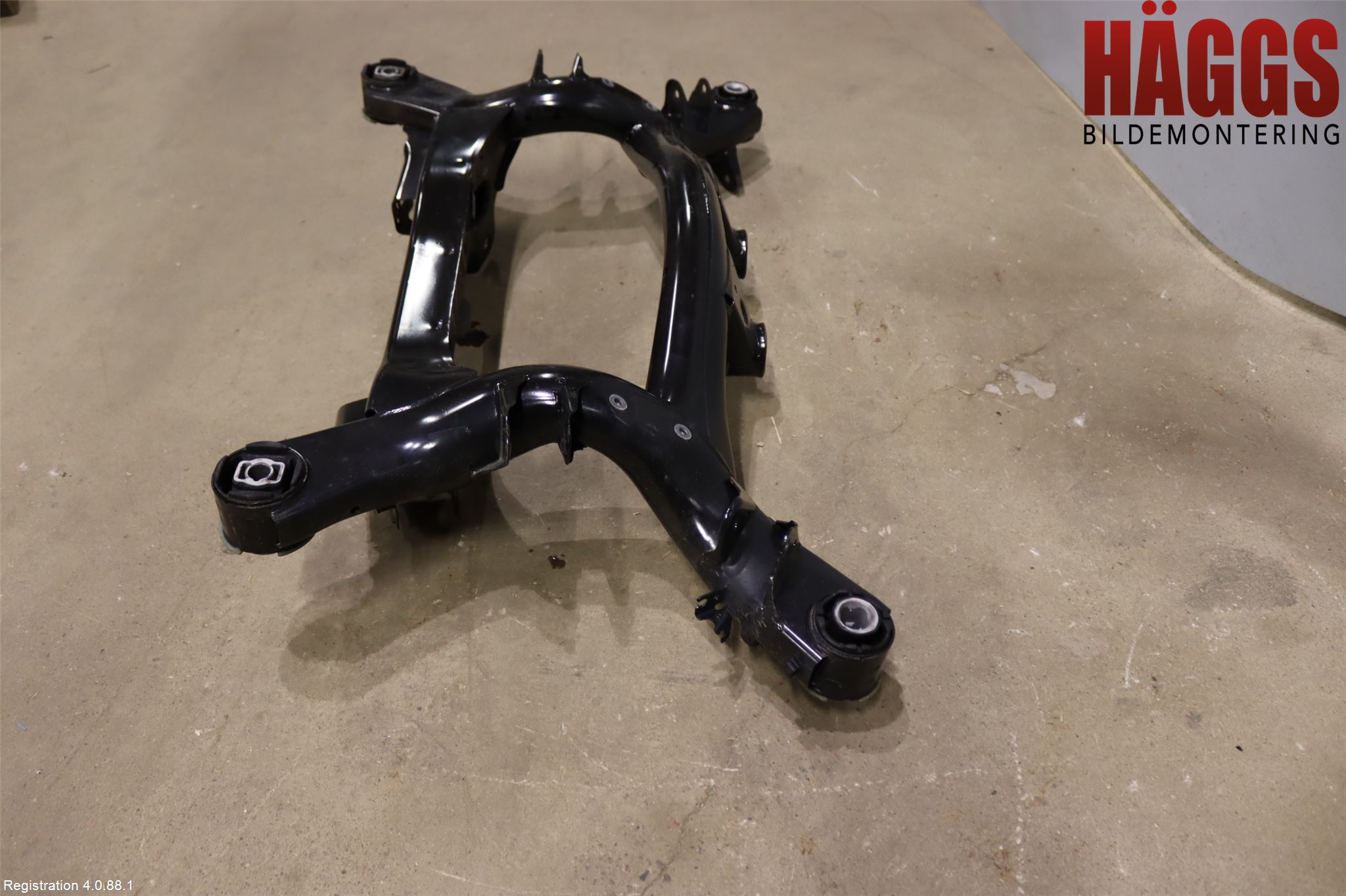 BMW 3 G20/G21/G80/G81 19- Bakaxelbalk