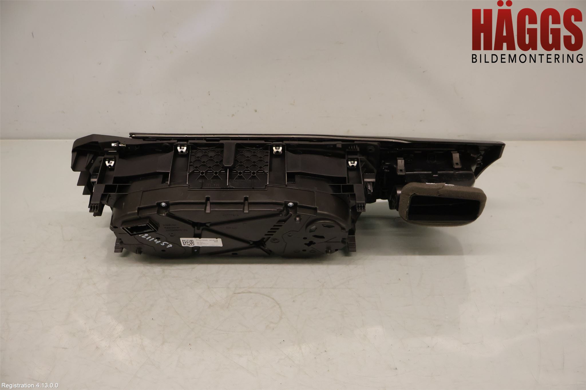 Volkswagen VW POLO VI 18->> Instrument Komb