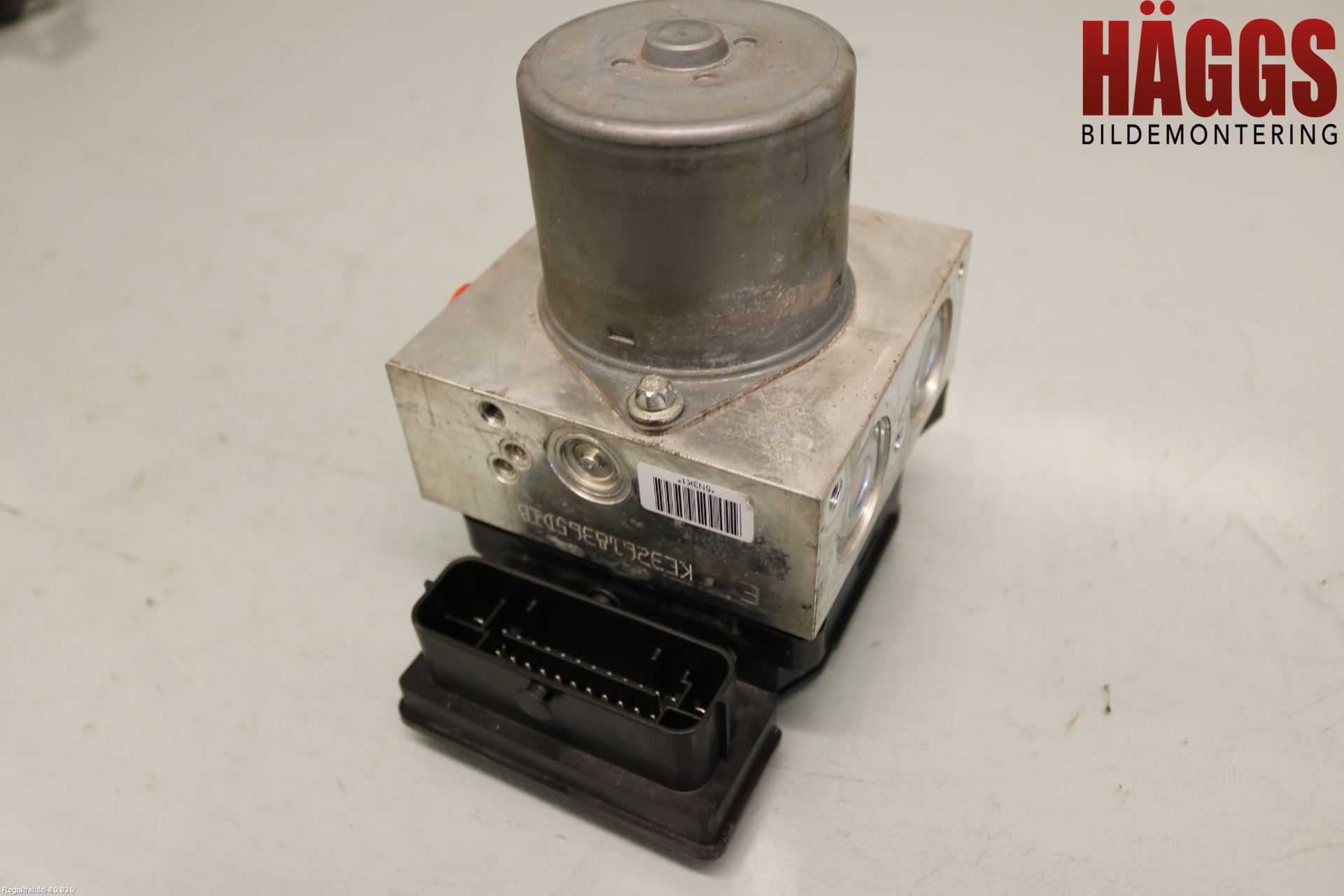 Volkswagen VW PASSAT 15-19 Abs Hydraulaggregat