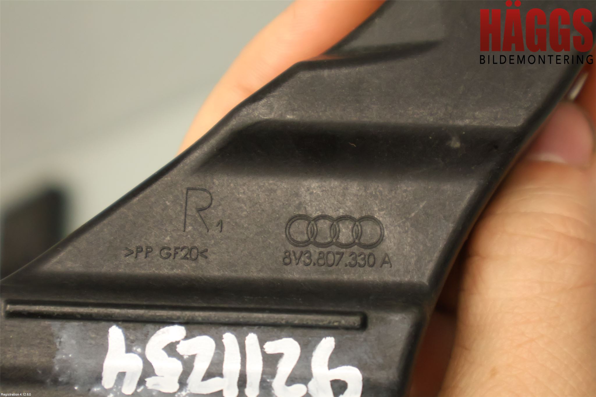 Audi A3/S3 8V 13-20 Stötfångarfäste Bak Hö