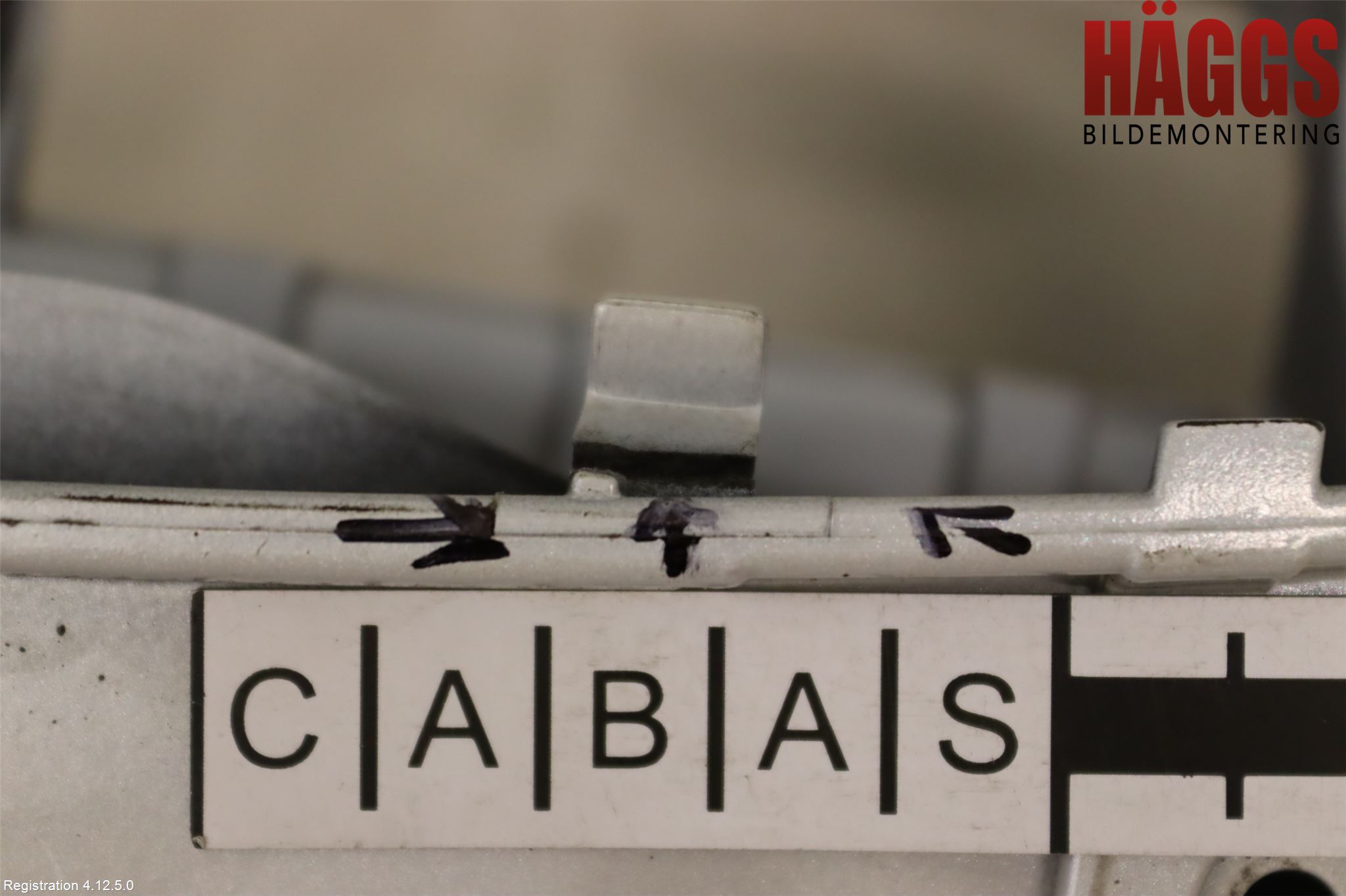 Ford KUGA 13-16 Frontplåt