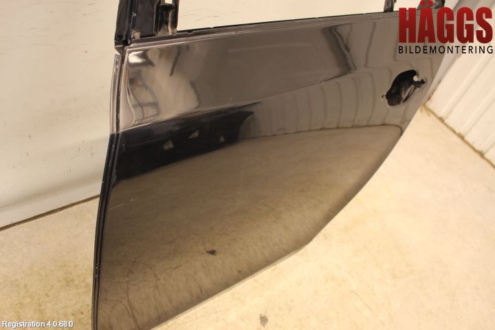 BMW 5 E60/61 Sed/Tou 02-10 Dörr Bak Vänster